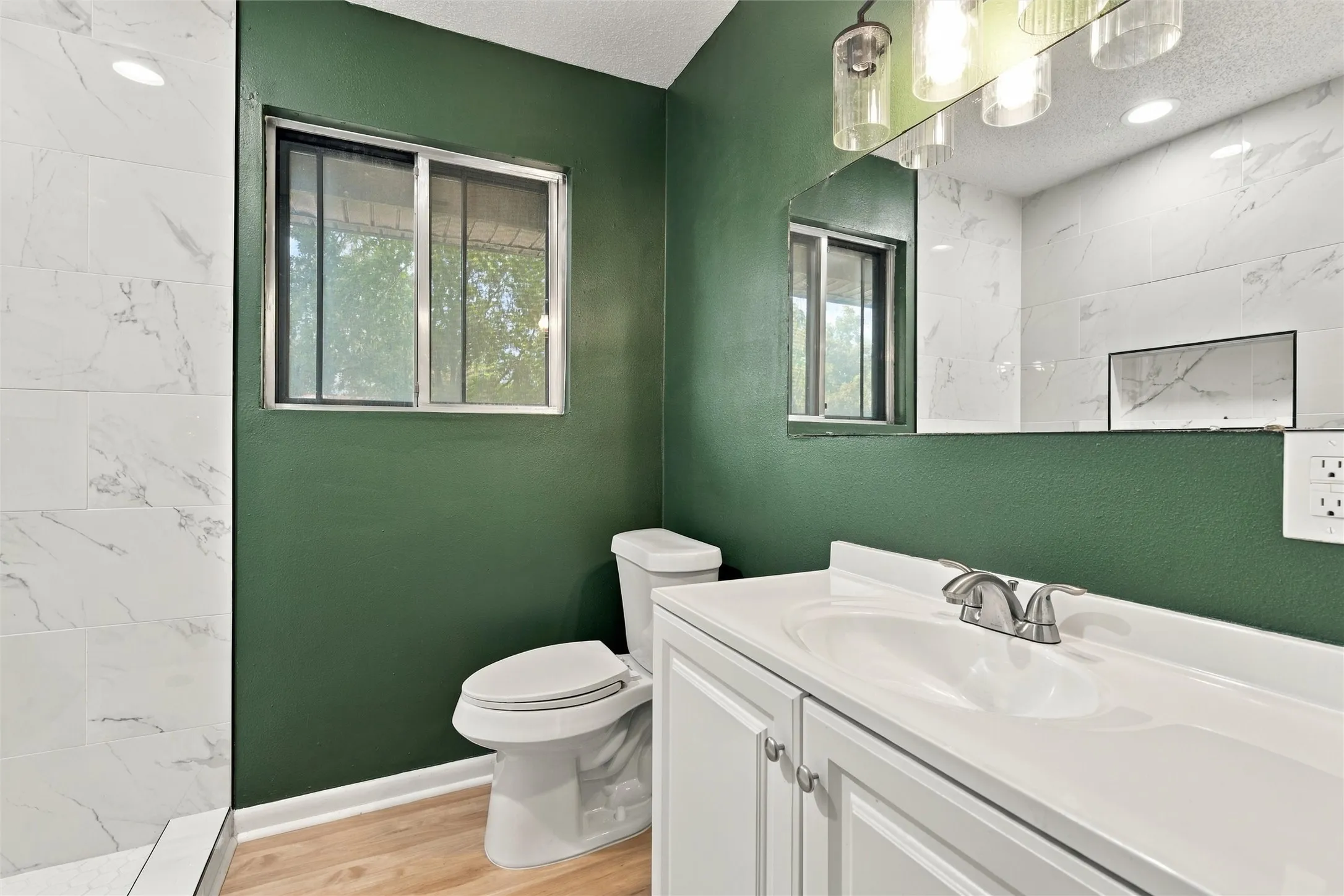 Single Family Residence For Sale in Mc Lennan County , 1720 Mountainview Drive, Waco, Texas 76710, 4 Bedroom, 2 Bathroom, Garage spaces, 1,926 Sqft, built in 1961, mls#21401957, Real Estate Agent in Waco, Homes For Sale in Mc Lennan county, Homes For Sale in Waco, Realtor in Waco Texas, Real Estate Brokerage Independent Realty Texas, Luminita Cordes Realtor