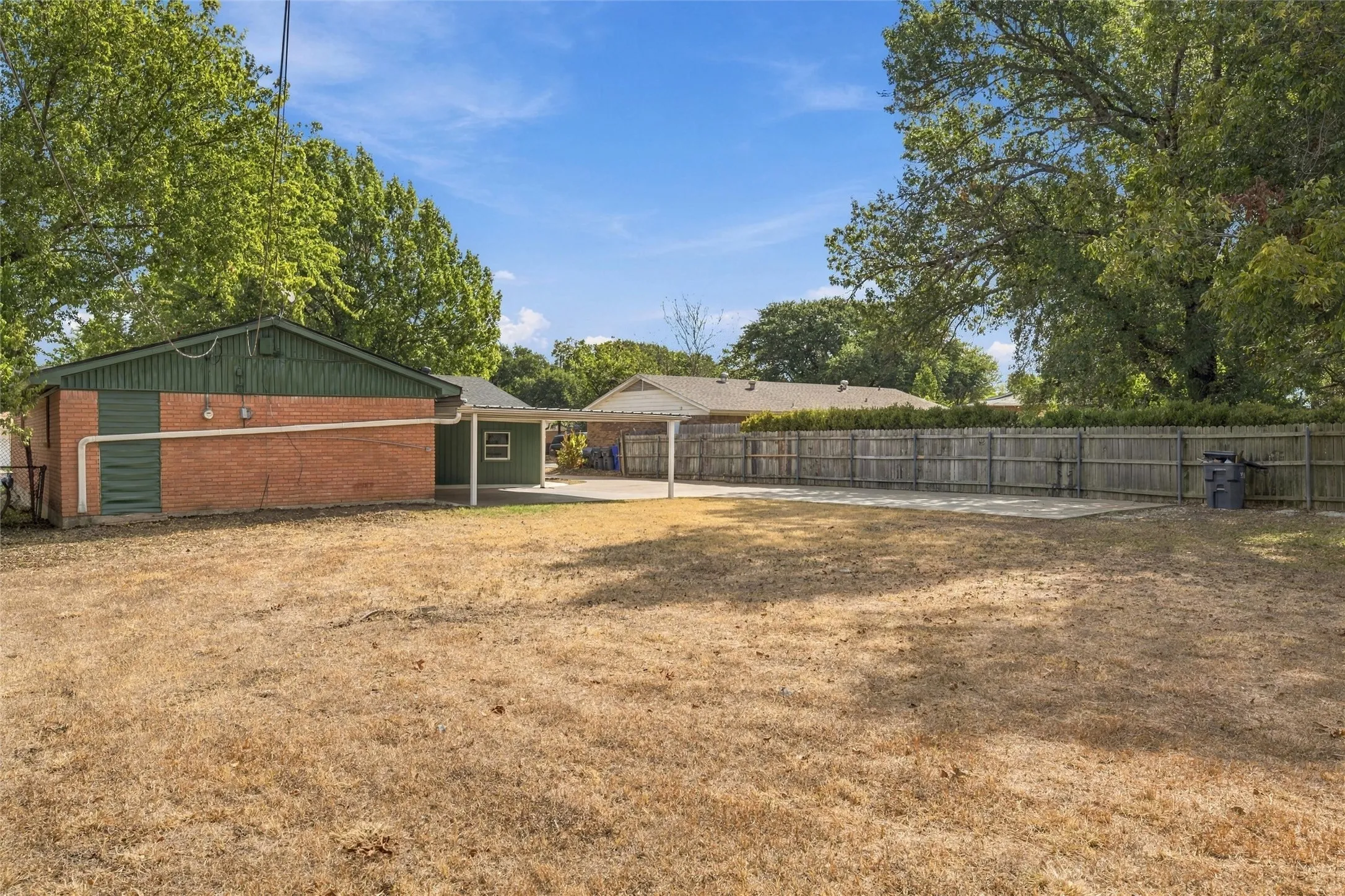 Single Family Residence For Sale in Mc Lennan County , 1720 Mountainview Drive, Waco, Texas 76710, 4 Bedroom, 2 Bathroom, Garage spaces, 1,926 Sqft, built in 1961, mls#21401957, Real Estate Agent in Waco, Homes For Sale in Mc Lennan county, Homes For Sale in Waco, Realtor in Waco Texas, Real Estate Brokerage Independent Realty Texas, Luminita Cordes Realtor