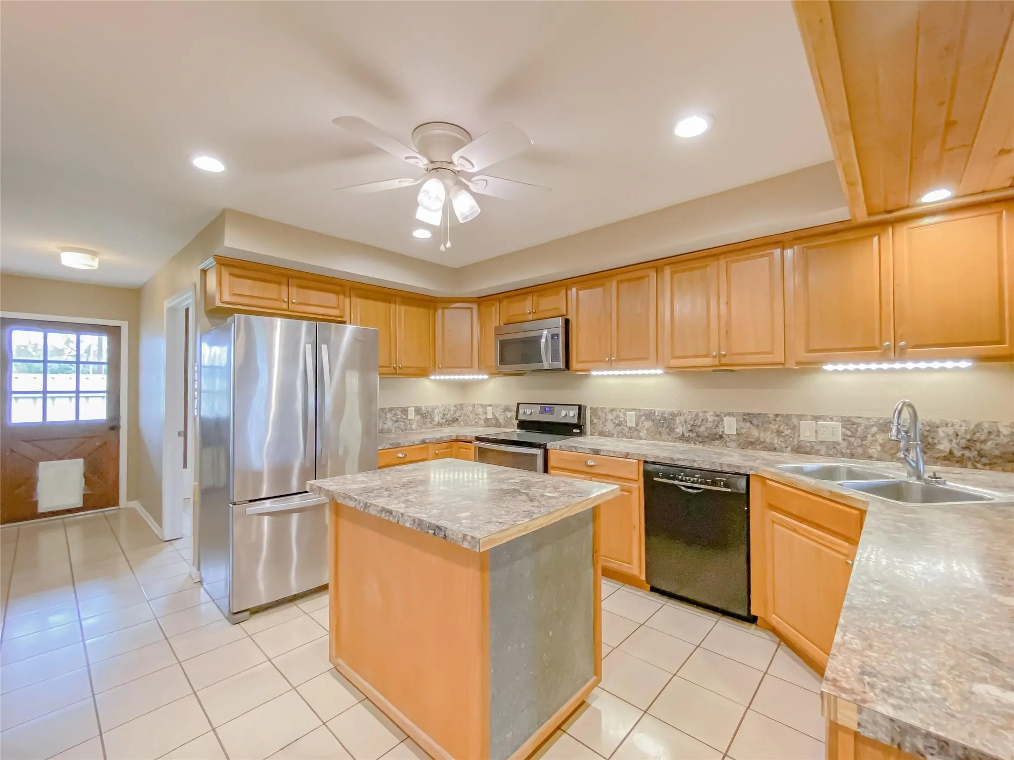 Farm For Sale in Taylor County , 2302 County Road 131, Tuscola, Texas 79562, 4 Bedroom, 2 Bathroom, 2 Garage spaces, 2,464 Sqft, built in 1983, mls#21408090, Real Estate Agent in Tuscola, Homes For Sale in Taylor county, Homes For Sale in Tuscola, Realtor in Tuscola Texas, Real Estate Brokerage Independent Realty Texas, Luminita Cordes Realtor