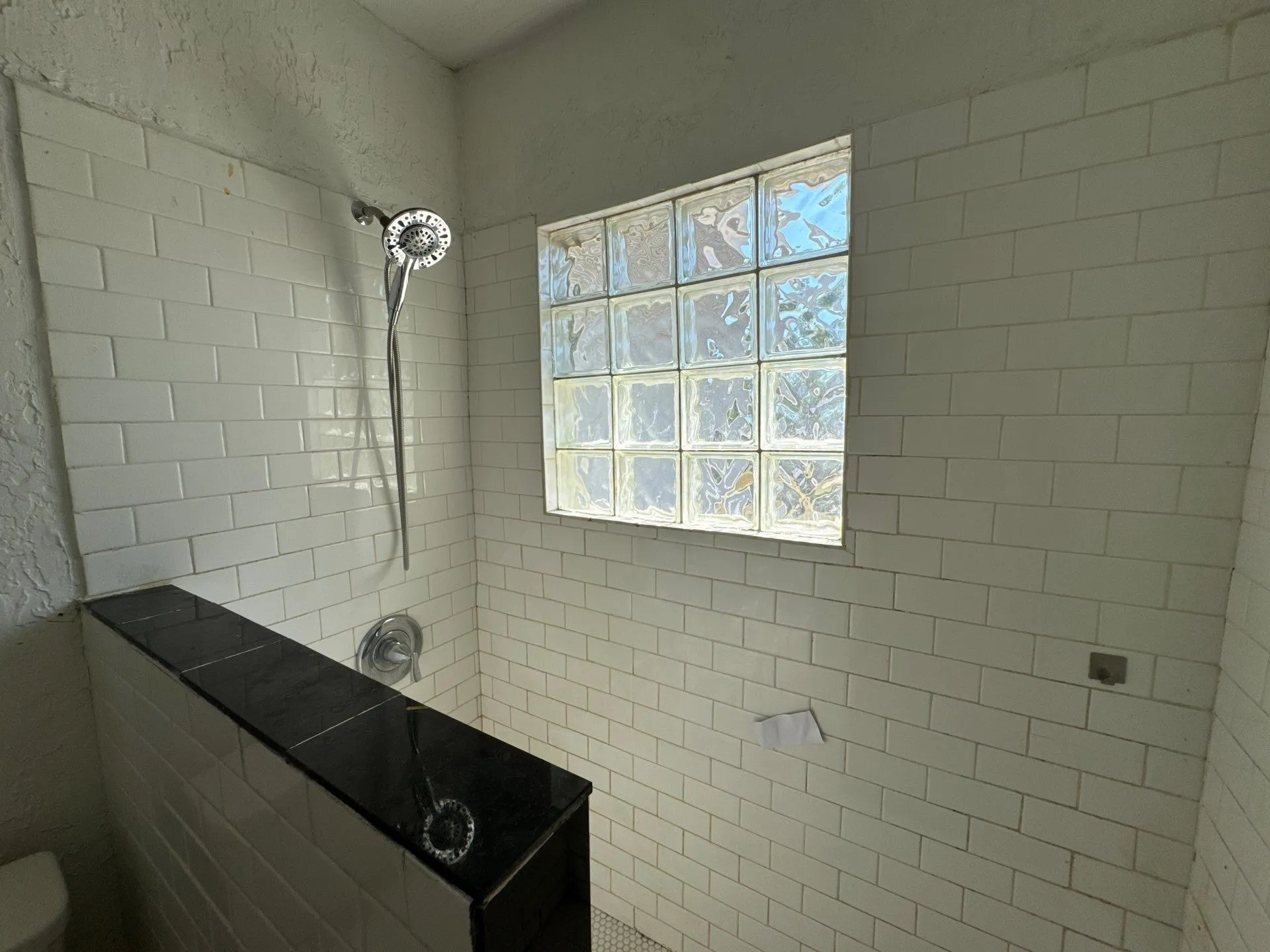Single Family Residence For Sale in Dallas County , 714 S Bryan Belt Line Road, Mesquite, Texas 75149, 2 Bedroom, 1 Bathroom, Garage spaces, 1,298 Sqft, built in 1938, mls#21408750, Real Estate Agent in Mesquite, Homes For Sale in Dallas county, Homes For Sale in Mesquite, Realtor in Mesquite Texas, Real Estate Brokerage Independent Realty Texas, Luminita Cordes Realtor