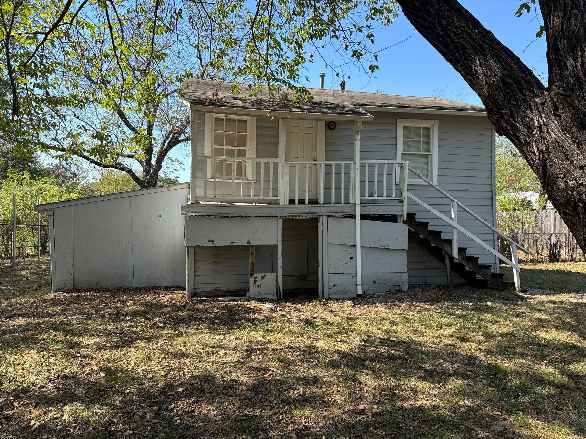 Single Family Residence For Sale in Dallas County , 714 S Bryan Belt Line Road, Mesquite, Texas 75149, 2 Bedroom, 1 Bathroom, Garage spaces, 1,298 Sqft, built in 1938, mls#21408750, Real Estate Agent in Mesquite, Homes For Sale in Dallas county, Homes For Sale in Mesquite, Realtor in Mesquite Texas, Real Estate Brokerage Independent Realty Texas, Luminita Cordes Realtor