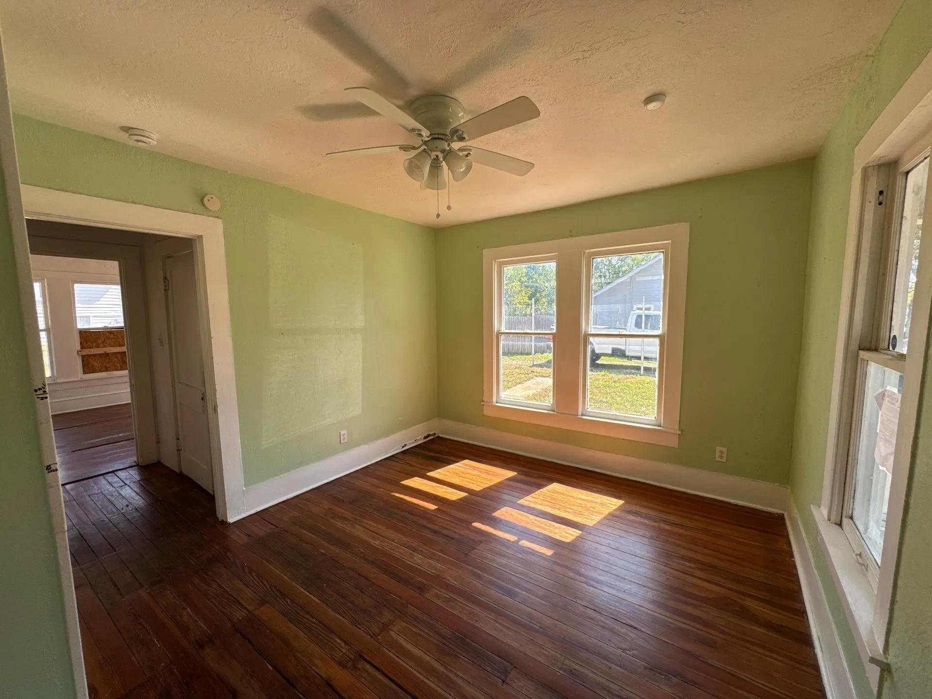 Single Family Residence For Sale in Dallas County , 714 S Bryan Belt Line Road, Mesquite, Texas 75149, 2 Bedroom, 1 Bathroom, Garage spaces, 1,298 Sqft, built in 1938, mls#21408750, Real Estate Agent in Mesquite, Homes For Sale in Dallas county, Homes For Sale in Mesquite, Realtor in Mesquite Texas, Real Estate Brokerage Independent Realty Texas, Luminita Cordes Realtor
