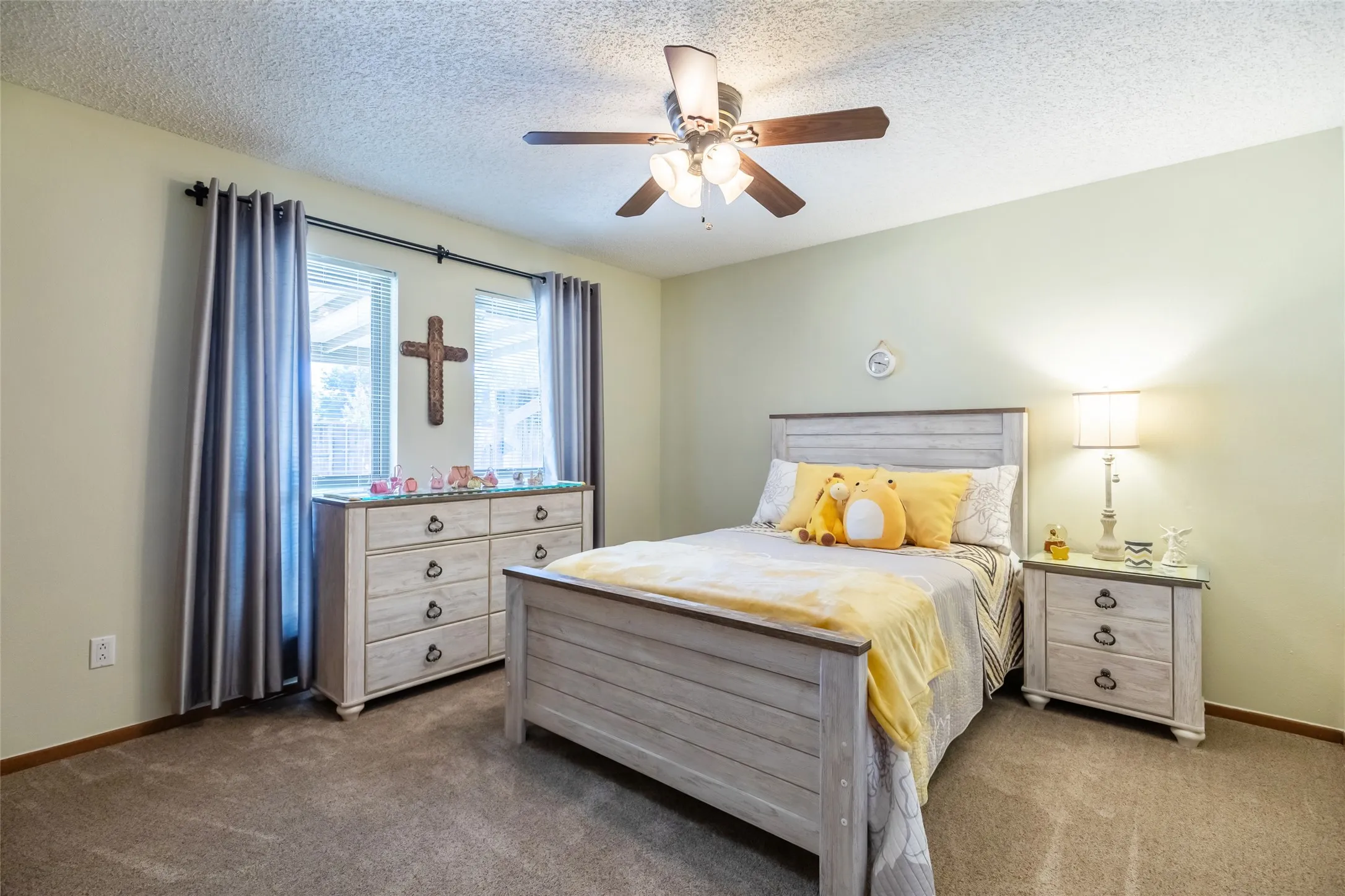 Single Family Residence For Sale in Taylor County , 5289 Sherbrooke Lane, Abilene, Texas 79606, 3 Bedroom, 2 Bathroom, 2 Garage spaces, 2,238 Sqft, built in 1983, mls#21408094, Real Estate Agent in Abilene, Homes For Sale in Taylor county, Homes For Sale in Abilene, Realtor in Abilene Texas, Real Estate Brokerage Independent Realty Texas, Luminita Cordes Realtor