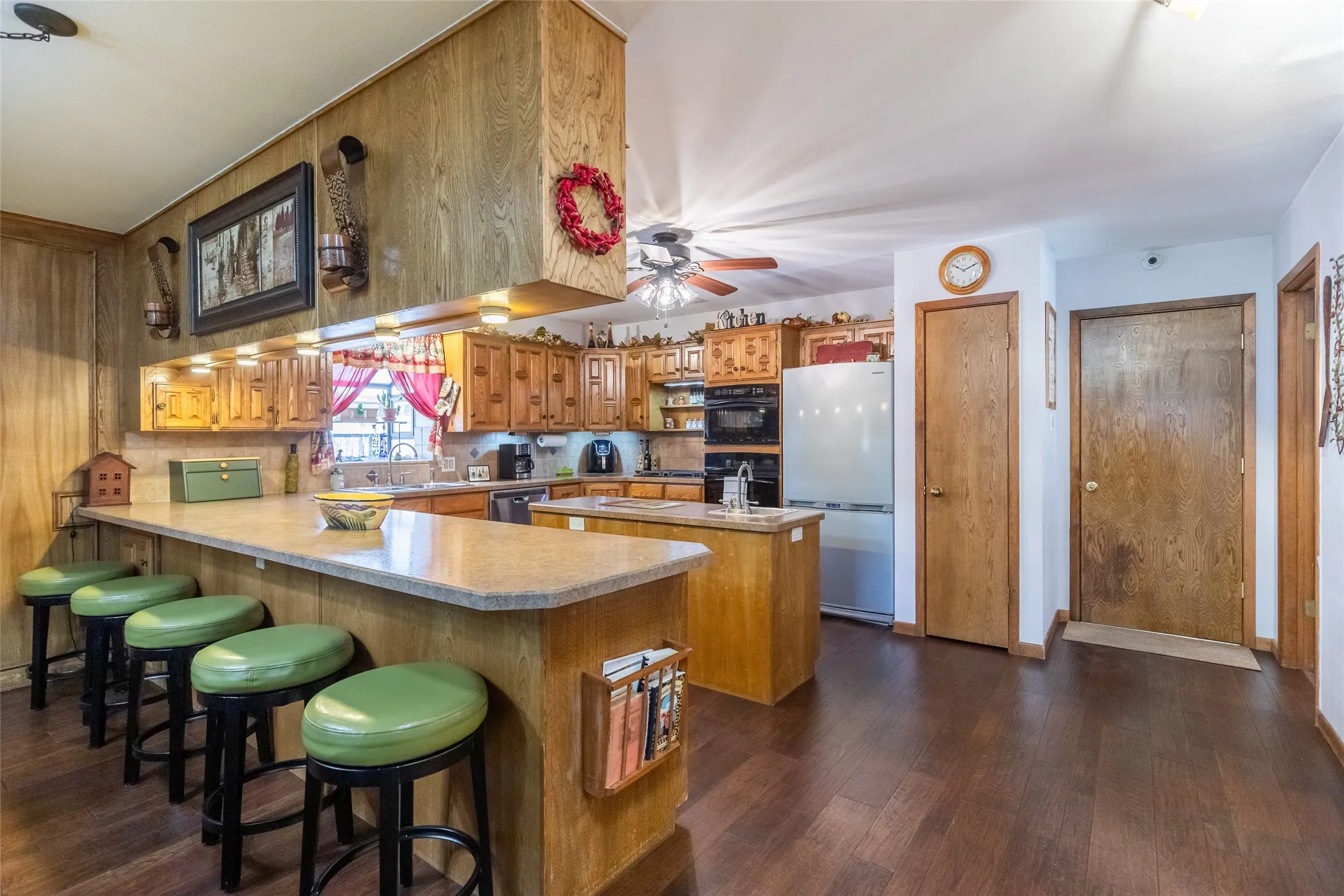 Single Family Residence For Sale in Taylor County , 5289 Sherbrooke Lane, Abilene, Texas 79606, 3 Bedroom, 2 Bathroom, 2 Garage spaces, 2,238 Sqft, built in 1983, mls#21408094, Real Estate Agent in Abilene, Homes For Sale in Taylor county, Homes For Sale in Abilene, Realtor in Abilene Texas, Real Estate Brokerage Independent Realty Texas, Luminita Cordes Realtor