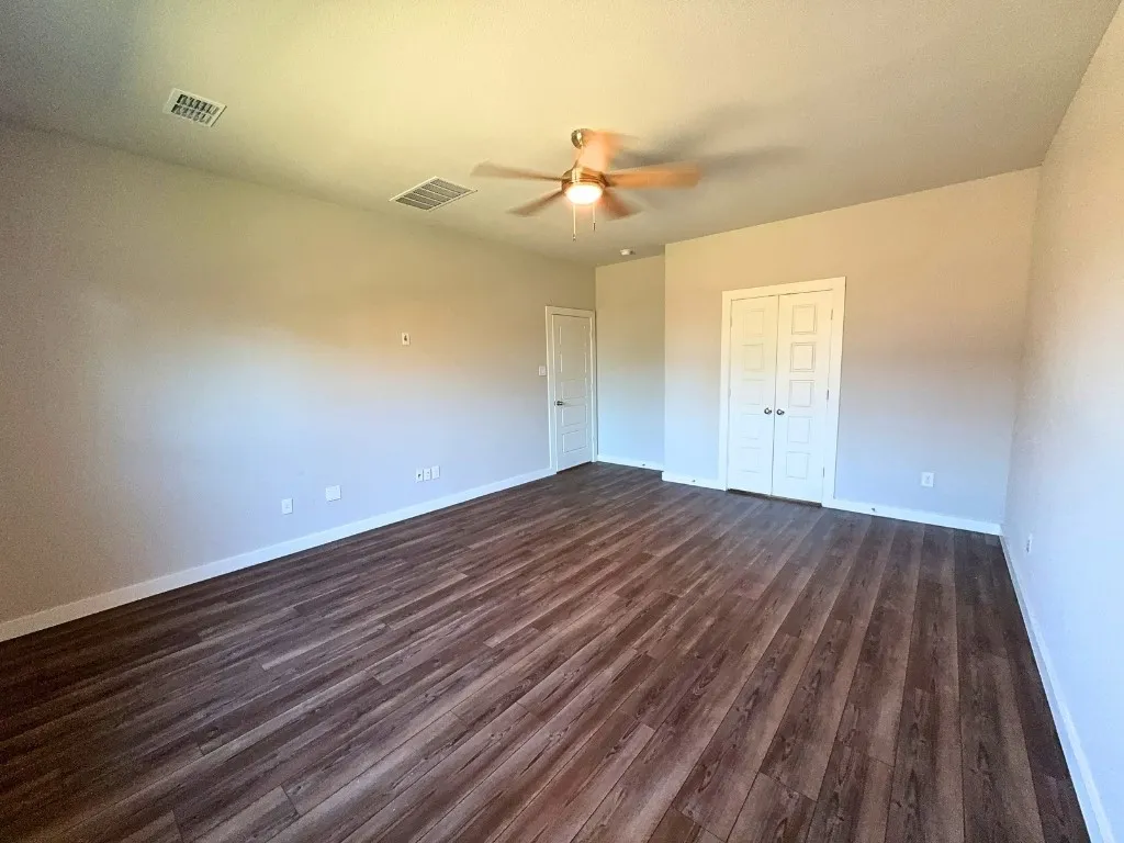 Single Family Residence For Rent in Tarrant County , 10740 Juniper Canyon Way, Fort Worth, Texas 76126, 5 Bedroom, 3 Bathroom, 2 Garage spaces, 2,998 Sqft, built in 2022, mls#21408910, Real Estate Agent in Fort Worth, Homes For Rent in Tarrant county, Homes For Rent in Fort Worth, Realtor in Fort Worth Texas, Real Estate Brokerage Independent Realty Texas, Luminita Cordes Realtor