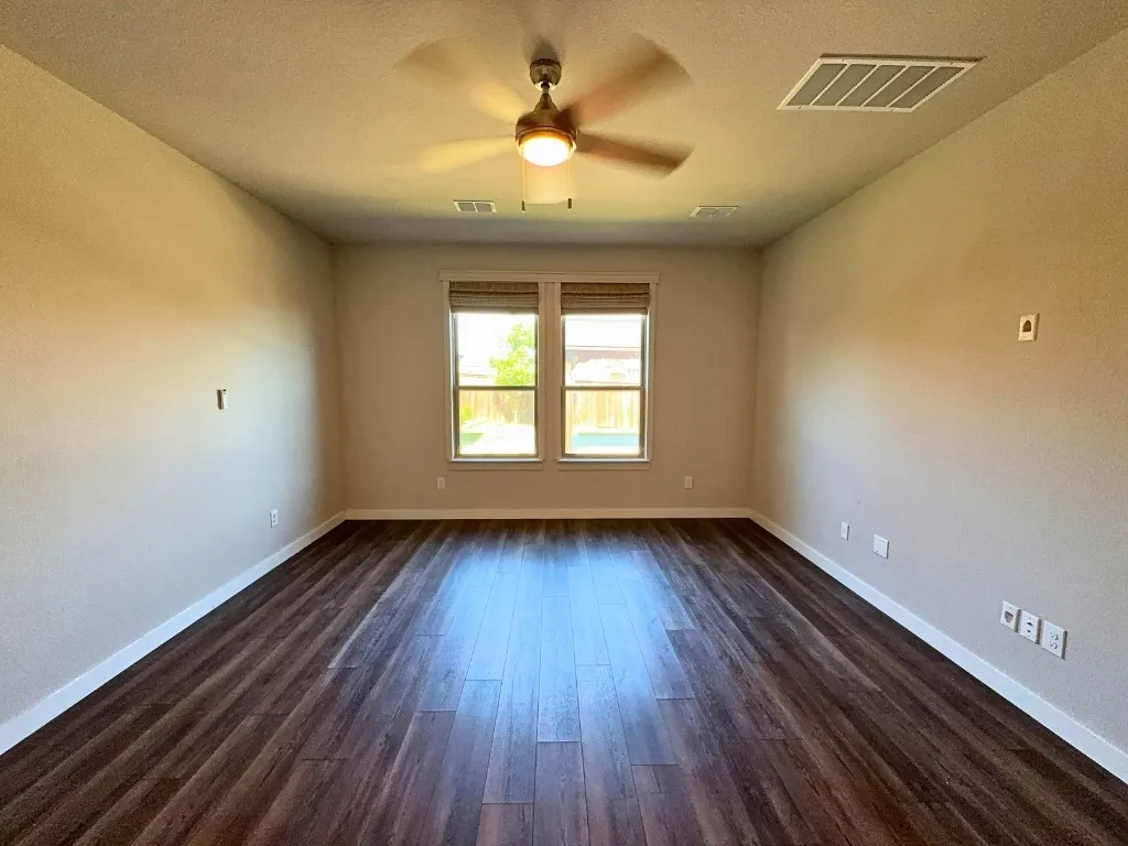 Single Family Residence For Rent in Tarrant County , 10740 Juniper Canyon Way, Fort Worth, Texas 76126, 5 Bedroom, 3 Bathroom, 2 Garage spaces, 2,998 Sqft, built in 2022, mls#21408910, Real Estate Agent in Fort Worth, Homes For Rent in Tarrant county, Homes For Rent in Fort Worth, Realtor in Fort Worth Texas, Real Estate Brokerage Independent Realty Texas, Luminita Cordes Realtor