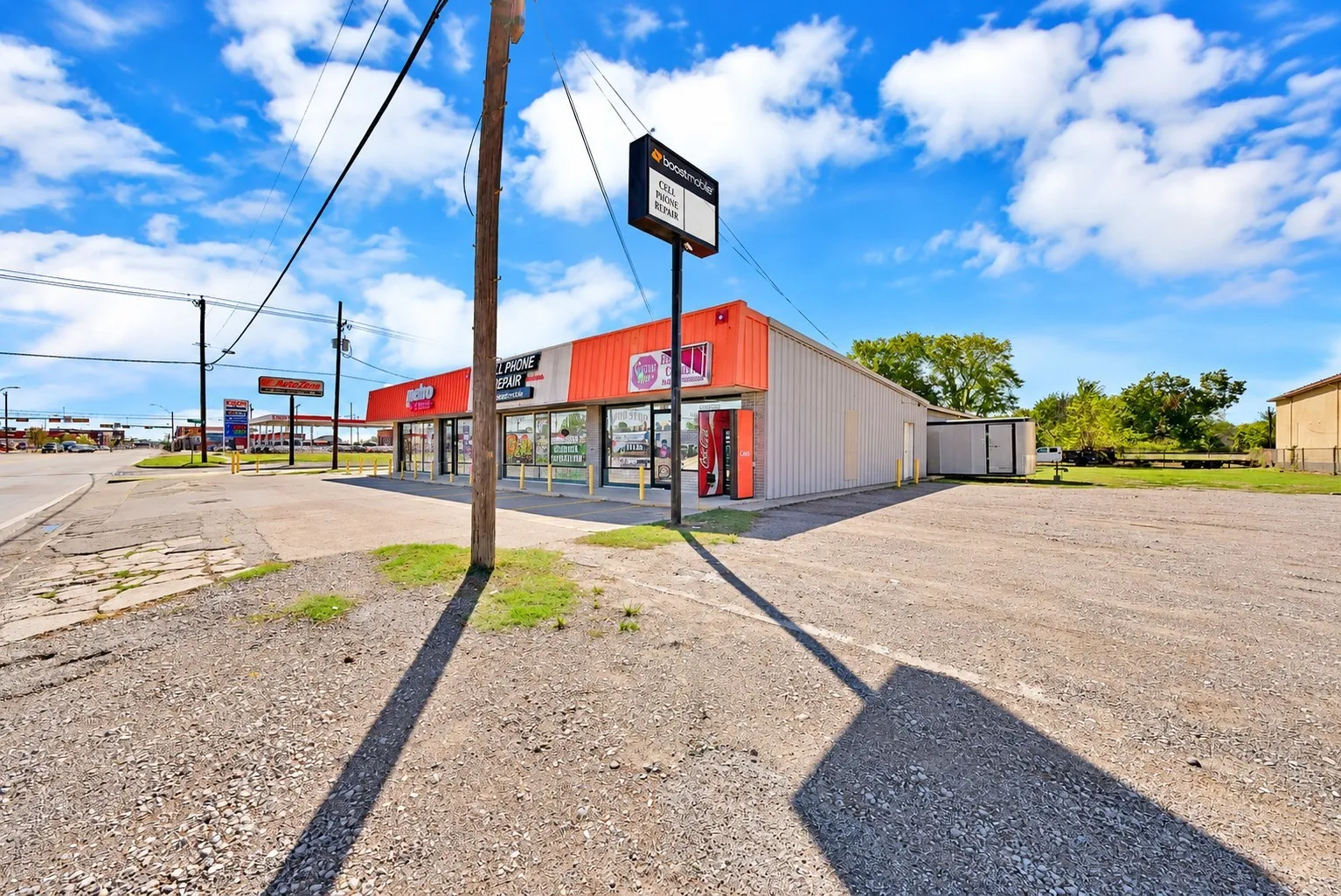Retail For Sale in Kaufman County , 501 W Moore Avenue, Terrell, Texas 75160, 0, 0, Garage spaces, 0 Sqft, built in 1991, mls#21404823, Real Estate Agent in Terrell, Homes For Sale in Kaufman county, Homes For Sale in Terrell, Realtor in Terrell Texas, Real Estate Brokerage Independent Realty Texas, Luminita Cordes Realtor