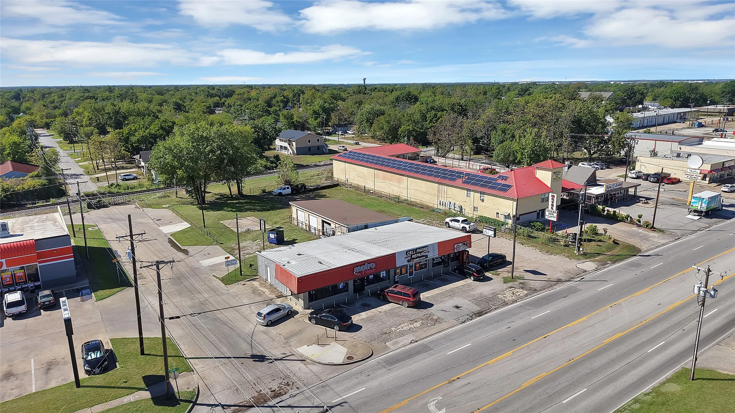 Retail For Sale in Kaufman County , 501 W Moore Avenue, Terrell, Texas 75160, 0, 0, Garage spaces, 0 Sqft, built in 1991, mls#21404823, Real Estate Agent in Terrell, Homes For Sale in Kaufman county, Homes For Sale in Terrell, Realtor in Terrell Texas, Real Estate Brokerage Independent Realty Texas, Luminita Cordes Realtor