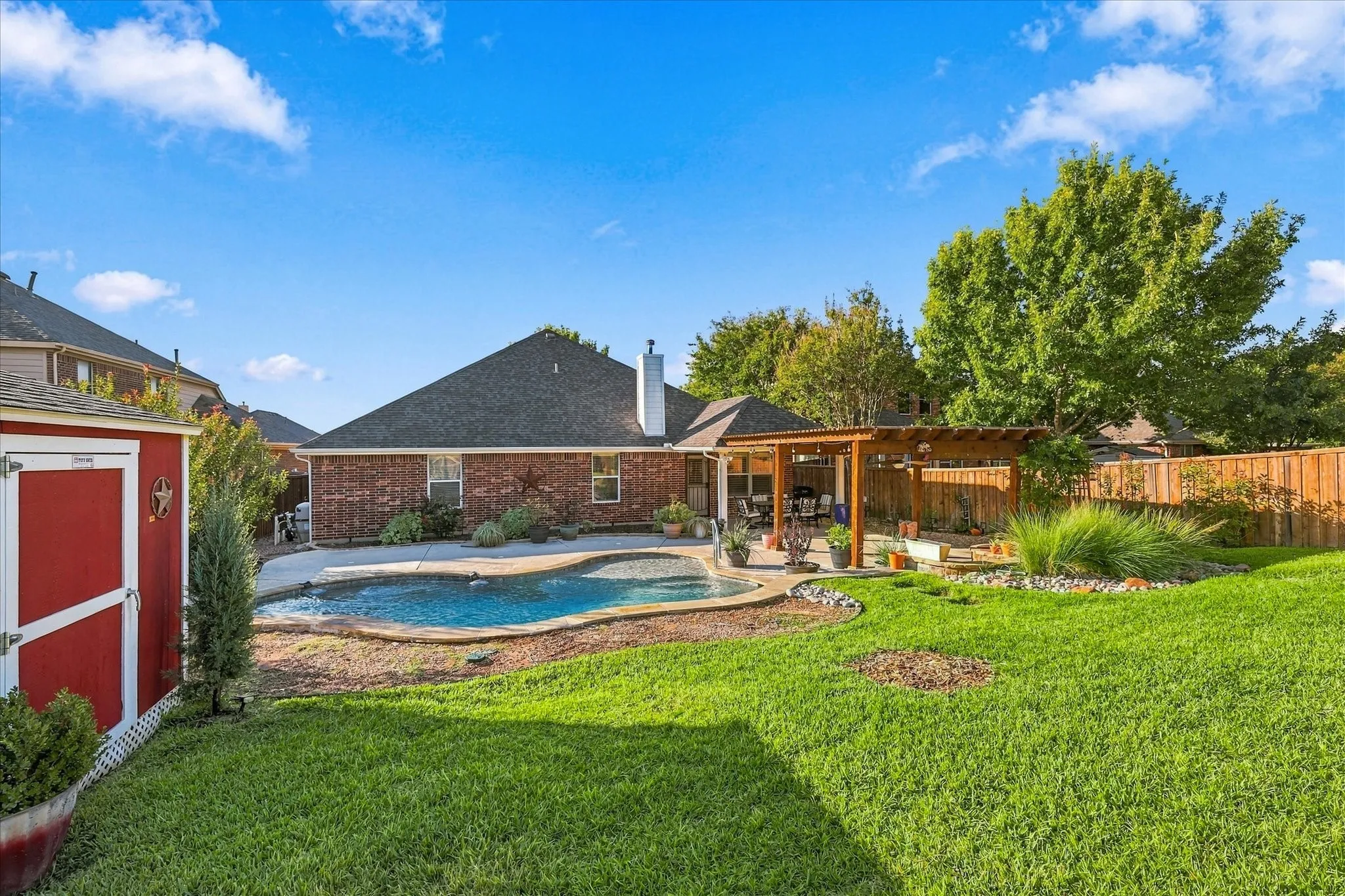 Single Family Residence For Sale in Denton County , 4029 Burwood Drive, Fort Worth, Texas 76262, 4 Bedroom, 2 Bathroom, 2 Garage spaces, 2,267 Sqft, built in 2007, mls#21402936, Real Estate Agent in Fort Worth, Homes For Sale in Denton county, Homes For Sale in Fort Worth, Realtor in Fort Worth Texas, Real Estate Brokerage Independent Realty Texas, Luminita Cordes Realtor