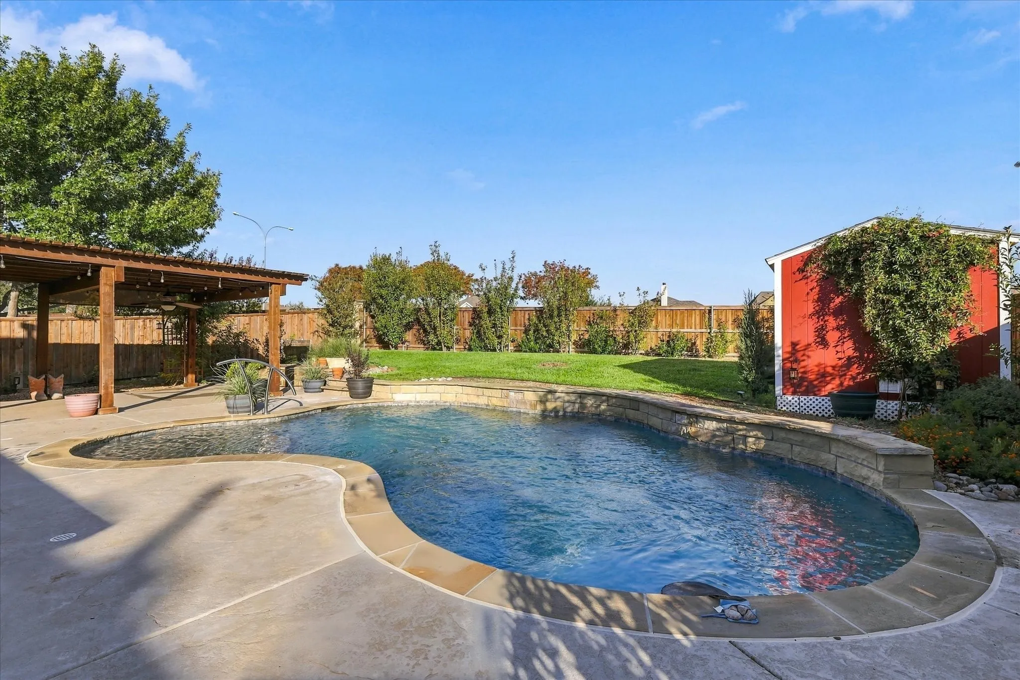 Single Family Residence For Sale in Denton County , 4029 Burwood Drive, Fort Worth, Texas 76262, 4 Bedroom, 2 Bathroom, 2 Garage spaces, 2,267 Sqft, built in 2007, mls#21402936, Real Estate Agent in Fort Worth, Homes For Sale in Denton county, Homes For Sale in Fort Worth, Realtor in Fort Worth Texas, Real Estate Brokerage Independent Realty Texas, Luminita Cordes Realtor