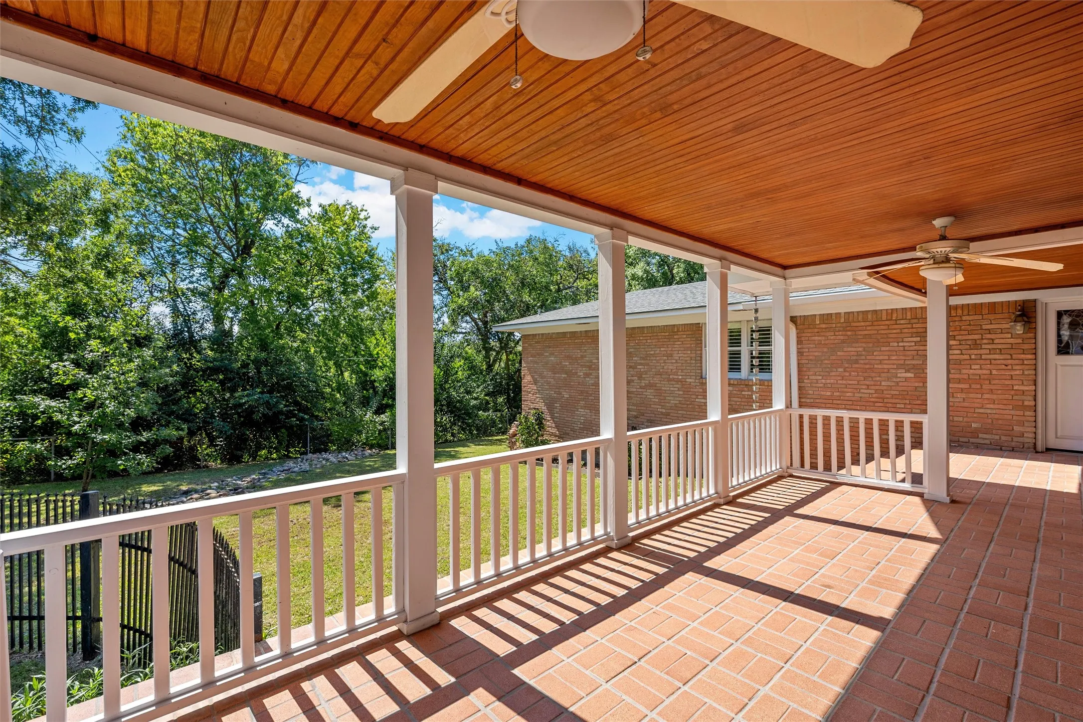 Single Family Residence For Sale in Mc Lennan County , 5014 Ridgeview Drive, Waco, Texas 76710, 5 Bedroom, 4 Bathroom, Garage spaces, 3,633 Sqft, built in 1955, mls#21408881, Real Estate Agent in Waco, Homes For Sale in Mc Lennan county, Homes For Sale in Waco, Realtor in Waco Texas, Real Estate Brokerage Independent Realty Texas, Luminita Cordes Realtor