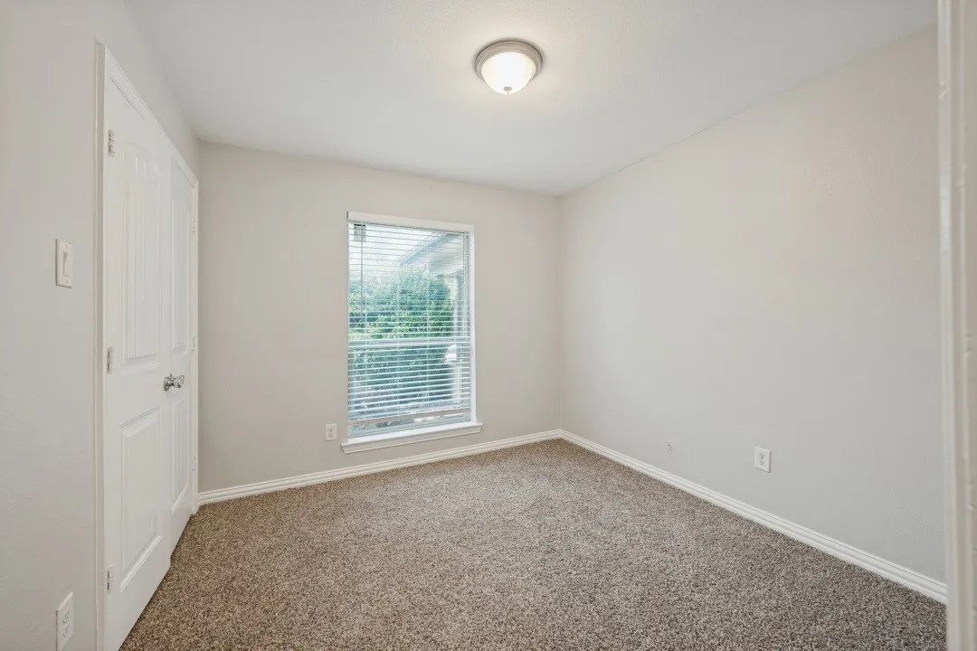 Single Family Residence For Rent in Tarrant County , 5853 Lance Court, Haltom City, Texas 76148, 3 Bedroom, 2 Bathroom, 2 Garage spaces, 1,398 Sqft, built in 1973, mls#21405264, Real Estate Agent in Haltom City, Homes For Rent in Tarrant county, Homes For Rent in Haltom City, Realtor in Haltom City Texas, Real Estate Brokerage Independent Realty Texas, Luminita Cordes Realtor