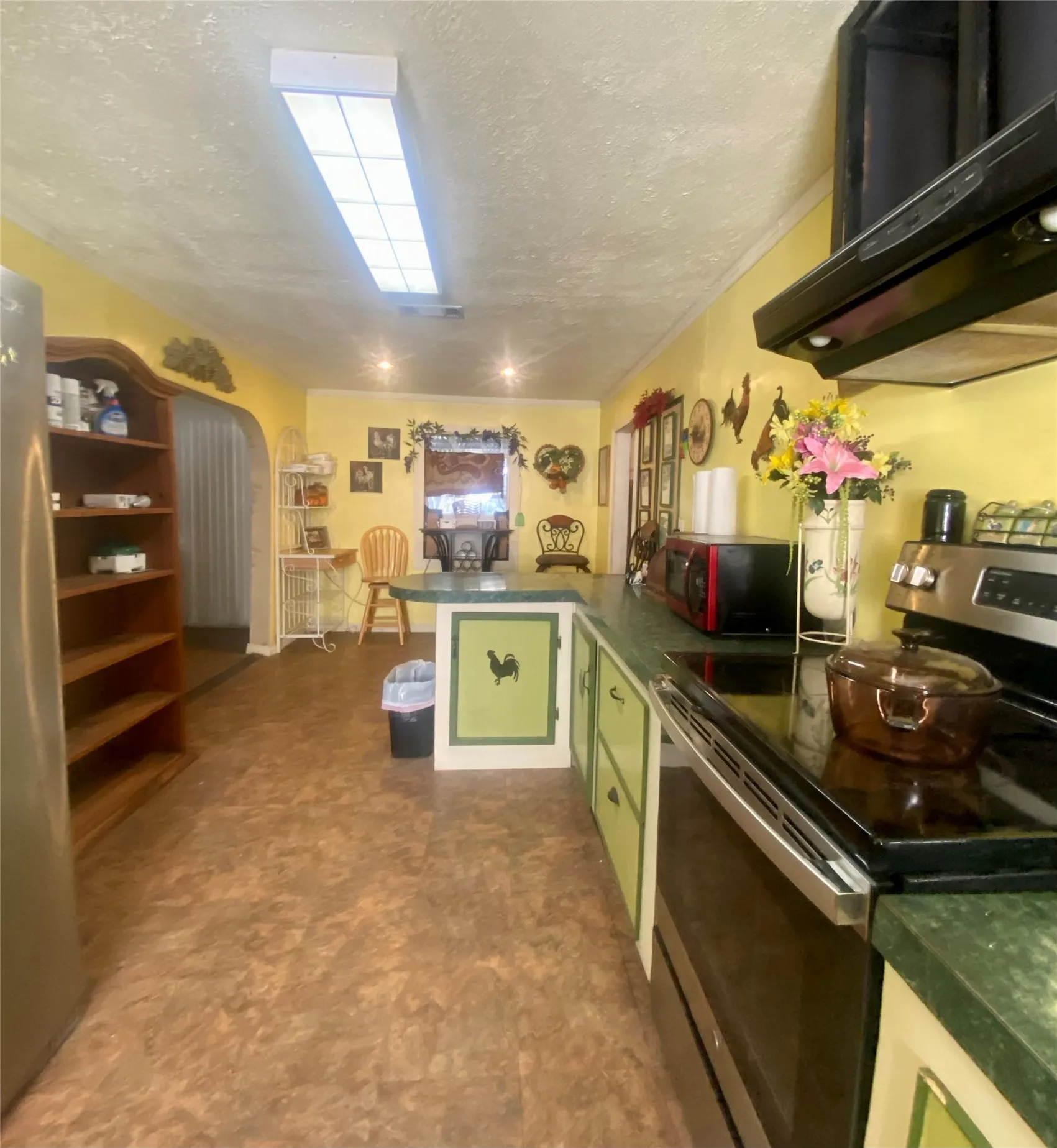 Single Family Residence For Sale in Fannin County , 201 N Main, Randolph, Texas 75475, 3 Bedroom, 1 Bathroom, 2 Garage spaces, 1,410 Sqft, built in 1920, mls#21407933, Real Estate Agent in Randolph, Homes For Sale in Fannin county, Homes For Sale in Randolph, Realtor in Randolph Texas, Real Estate Brokerage Independent Realty Texas, Luminita Cordes Realtor