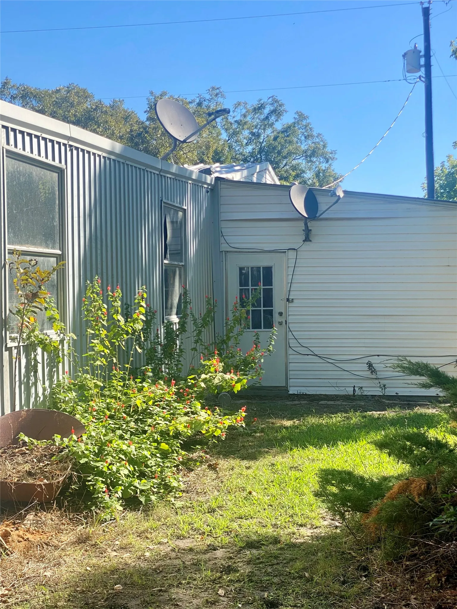 Entrance into garage/workshop from backyard