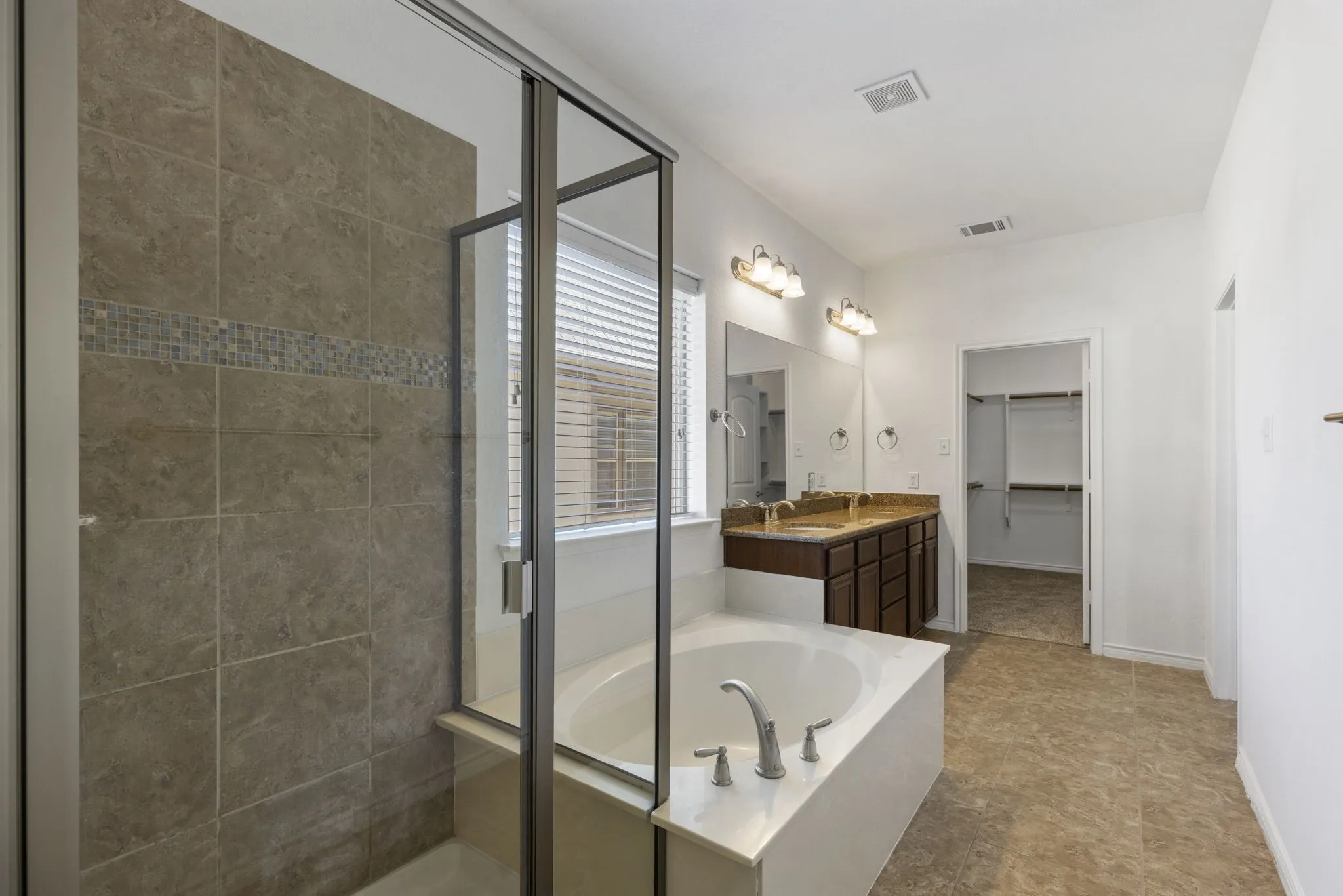 Townhouse For Rent in Collin County , 8812 Papa Trail, Mc Kinney, Texas 75070, 4 Bedroom, 3 Bathroom, 2 Garage spaces, 2,444 Sqft, built in 2011, mls#21407438, Real Estate Agent in Mc Kinney, Homes For Rent in Collin county, Homes For Rent in Mc Kinney, Realtor in Mc Kinney Texas, Real Estate Brokerage Independent Realty Texas, Luminita Cordes Realtor