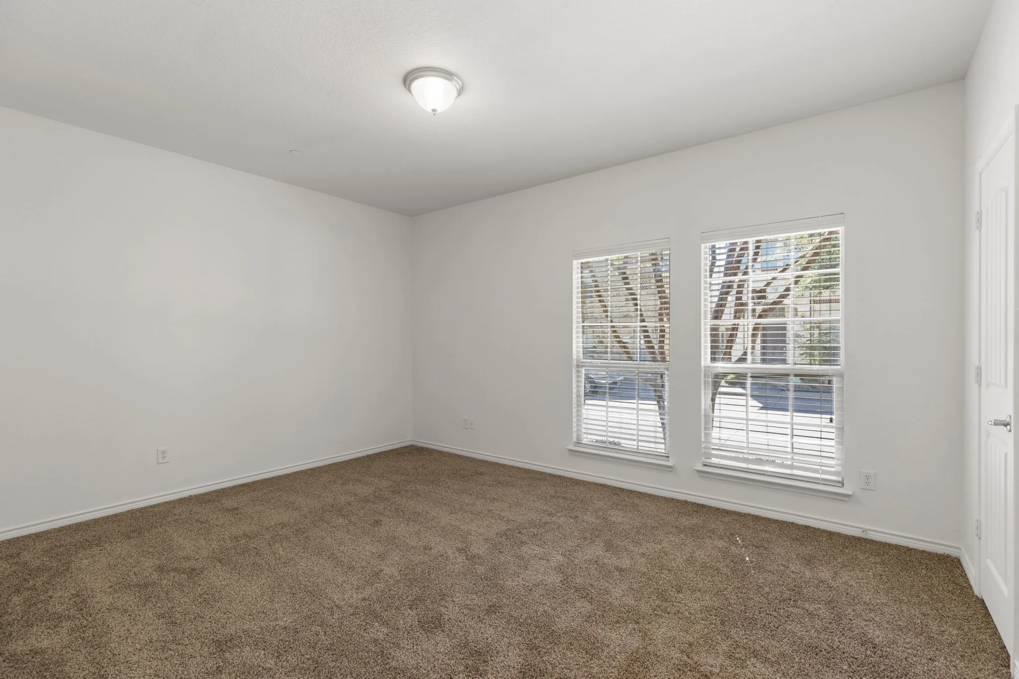 Townhouse For Rent in Collin County , 8812 Papa Trail, Mc Kinney, Texas 75070, 4 Bedroom, 3 Bathroom, 2 Garage spaces, 2,444 Sqft, built in 2011, mls#21407438, Real Estate Agent in Mc Kinney, Homes For Rent in Collin county, Homes For Rent in Mc Kinney, Realtor in Mc Kinney Texas, Real Estate Brokerage Independent Realty Texas, Luminita Cordes Realtor