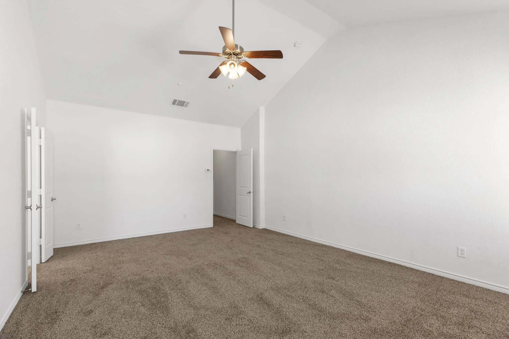 Townhouse For Rent in Collin County , 8812 Papa Trail, Mc Kinney, Texas 75070, 4 Bedroom, 3 Bathroom, 2 Garage spaces, 2,444 Sqft, built in 2011, mls#21407438, Real Estate Agent in Mc Kinney, Homes For Rent in Collin county, Homes For Rent in Mc Kinney, Realtor in Mc Kinney Texas, Real Estate Brokerage Independent Realty Texas, Luminita Cordes Realtor