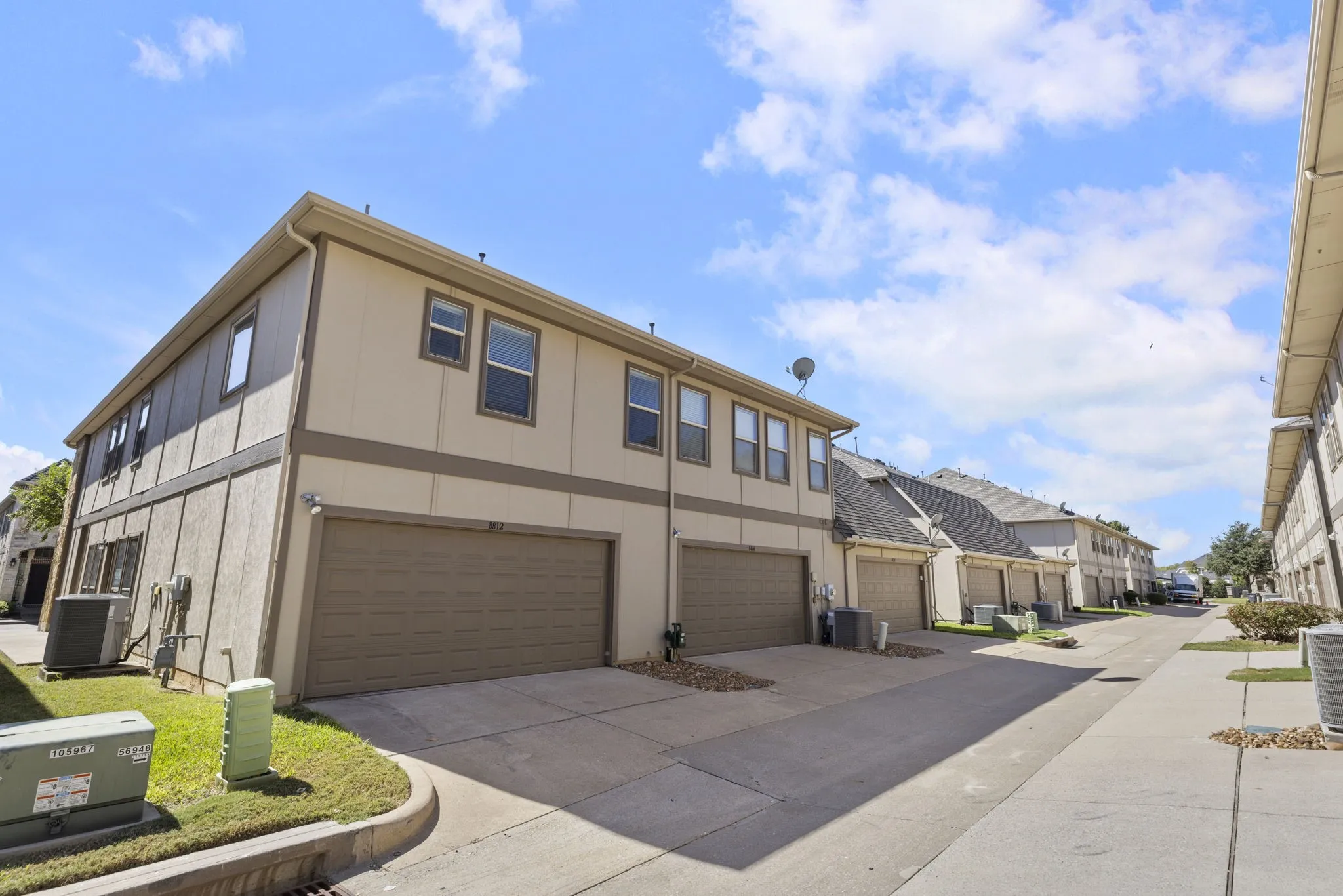 Townhouse For Rent in Collin County , 8812 Papa Trail, Mc Kinney, Texas 75070, 4 Bedroom, 3 Bathroom, 2 Garage spaces, 2,444 Sqft, built in 2011, mls#21407438, Real Estate Agent in Mc Kinney, Homes For Rent in Collin county, Homes For Rent in Mc Kinney, Realtor in Mc Kinney Texas, Real Estate Brokerage Independent Realty Texas, Luminita Cordes Realtor