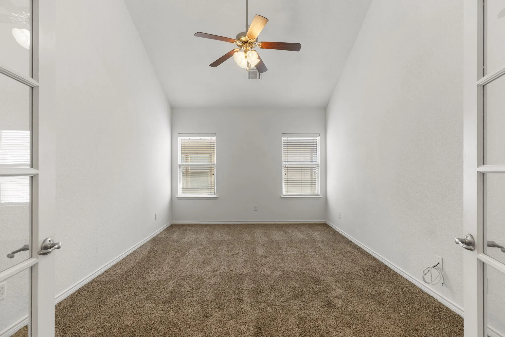 Townhouse For Rent in Collin County , 8812 Papa Trail, Mc Kinney, Texas 75070, 4 Bedroom, 3 Bathroom, 2 Garage spaces, 2,444 Sqft, built in 2011, mls#21407438, Real Estate Agent in Mc Kinney, Homes For Rent in Collin county, Homes For Rent in Mc Kinney, Realtor in Mc Kinney Texas, Real Estate Brokerage Independent Realty Texas, Luminita Cordes Realtor