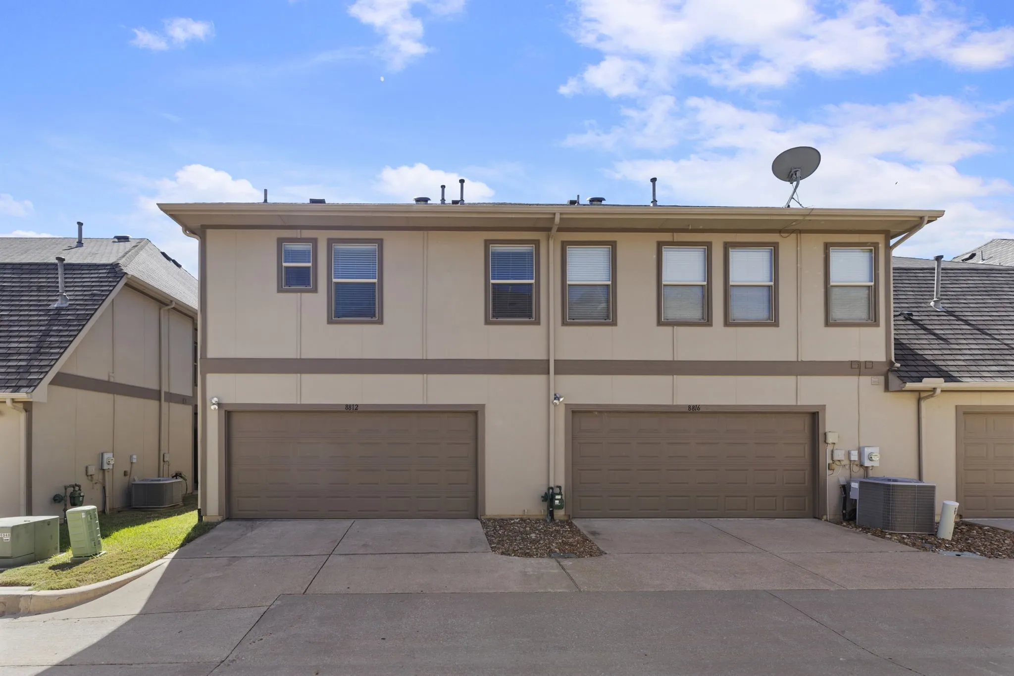 Townhouse For Rent in Collin County , 8812 Papa Trail, Mc Kinney, Texas 75070, 4 Bedroom, 3 Bathroom, 2 Garage spaces, 2,444 Sqft, built in 2011, mls#21407438, Real Estate Agent in Mc Kinney, Homes For Rent in Collin county, Homes For Rent in Mc Kinney, Realtor in Mc Kinney Texas, Real Estate Brokerage Independent Realty Texas, Luminita Cordes Realtor
