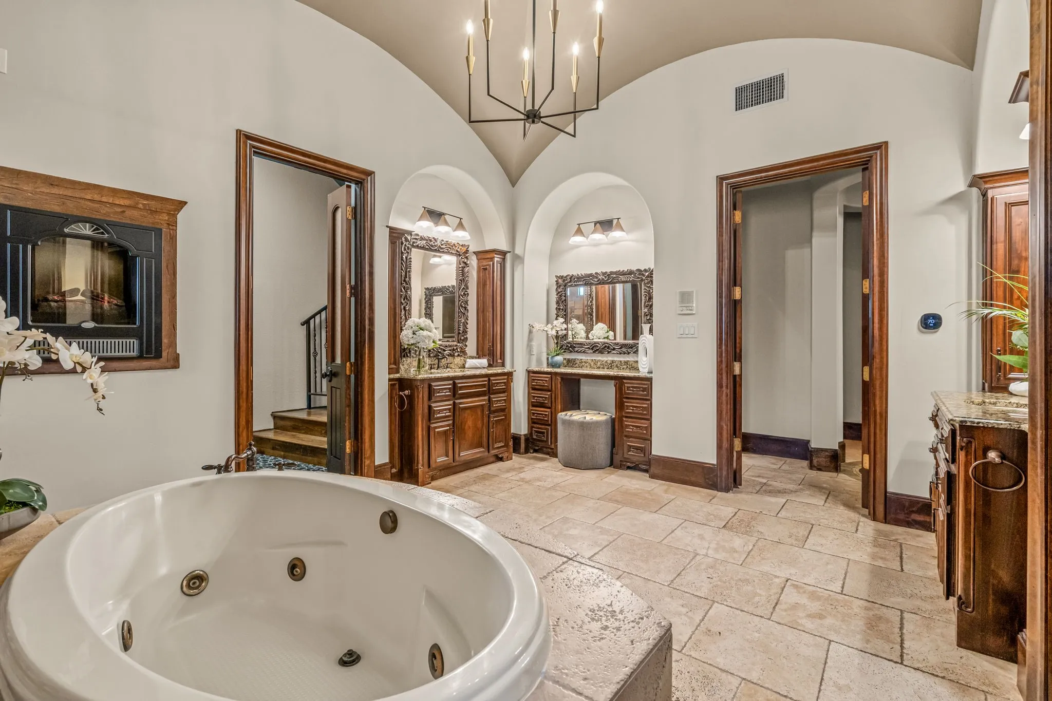 Single Family Residence For Sale in Tarrant County , 1508 Glenmeade Court, Keller, Texas 76262, 6 Bedroom, 8 Bathroom, 4 Garage spaces, 7,386 Sqft, built in 2008, mls#21407113, Real Estate Agent in Keller, Homes For Sale in Tarrant county, Homes For Sale in Keller, Realtor in Keller Texas, Real Estate Brokerage Independent Realty Texas, Luminita Cordes Realtor