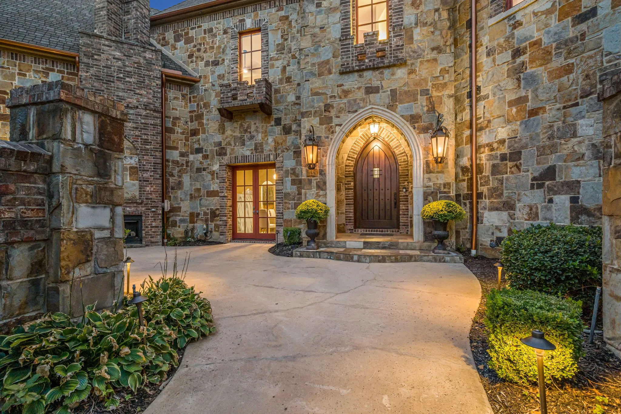 Single Family Residence For Sale in Tarrant County , 1508 Glenmeade Court, Keller, Texas 76262, 6 Bedroom, 8 Bathroom, 4 Garage spaces, 7,386 Sqft, built in 2008, mls#21407113, Real Estate Agent in Keller, Homes For Sale in Tarrant county, Homes For Sale in Keller, Realtor in Keller Texas, Real Estate Brokerage Independent Realty Texas, Luminita Cordes Realtor