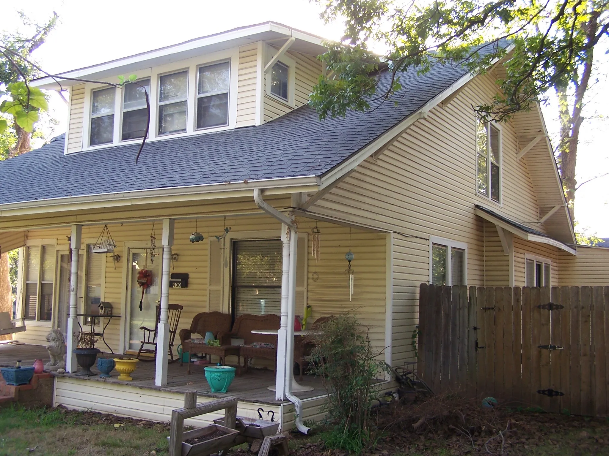 Single Family Residence For Sale