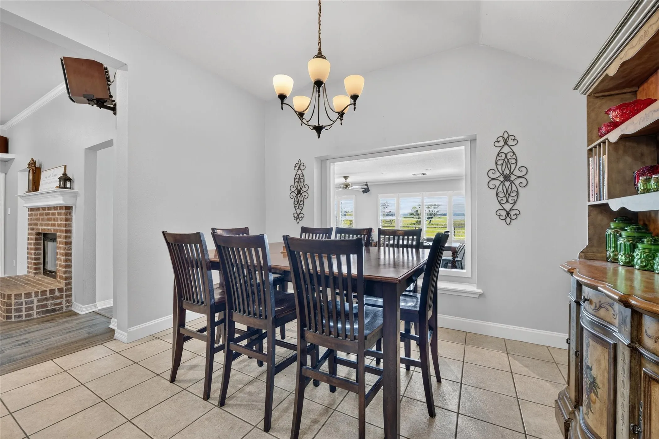 Single Family Residence For Sale in Tarrant County , 11201 Blue Sky Drive, Haslet, Texas 76052, 4 Bedroom, 2 Bathroom, 2 Garage spaces, 2,767 Sqft, built in 2001, mls#21408943, Real Estate Agent in Haslet, Homes For Sale in Tarrant county, Homes For Sale in Haslet, Realtor in Haslet Texas, Real Estate Brokerage Independent Realty Texas, Luminita Cordes Realtor