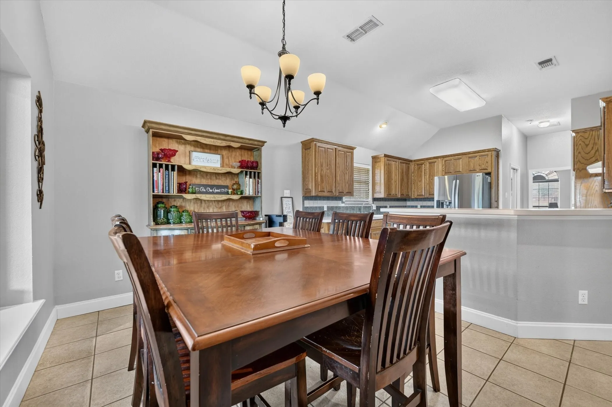 Single Family Residence For Sale in Tarrant County , 11201 Blue Sky Drive, Haslet, Texas 76052, 4 Bedroom, 2 Bathroom, 2 Garage spaces, 2,767 Sqft, built in 2001, mls#21408943, Real Estate Agent in Haslet, Homes For Sale in Tarrant county, Homes For Sale in Haslet, Realtor in Haslet Texas, Real Estate Brokerage Independent Realty Texas, Luminita Cordes Realtor