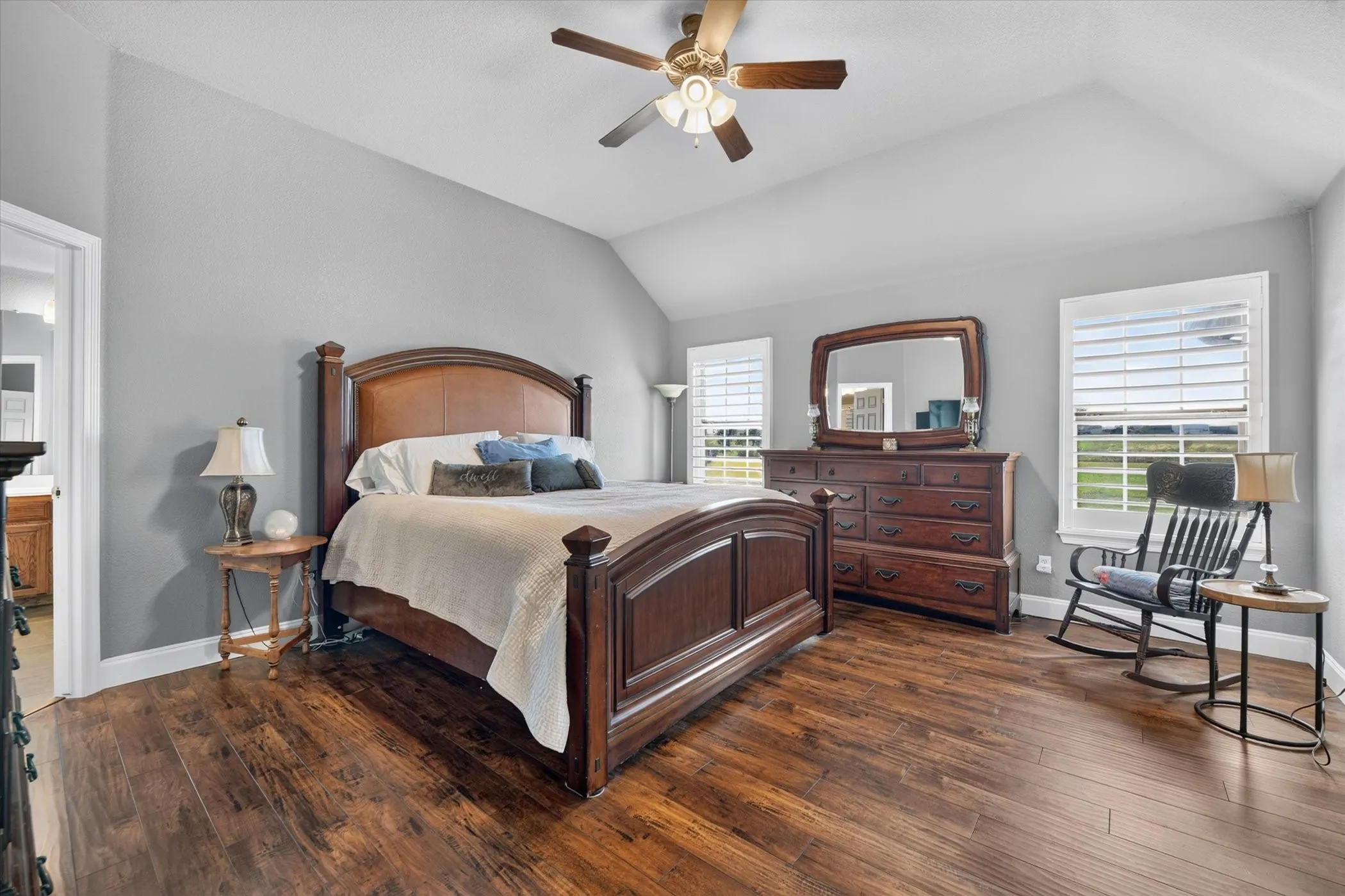 Single Family Residence For Sale in Tarrant County , 11201 Blue Sky Drive, Haslet, Texas 76052, 4 Bedroom, 2 Bathroom, 2 Garage spaces, 2,767 Sqft, built in 2001, mls#21408943, Real Estate Agent in Haslet, Homes For Sale in Tarrant county, Homes For Sale in Haslet, Realtor in Haslet Texas, Real Estate Brokerage Independent Realty Texas, Luminita Cordes Realtor