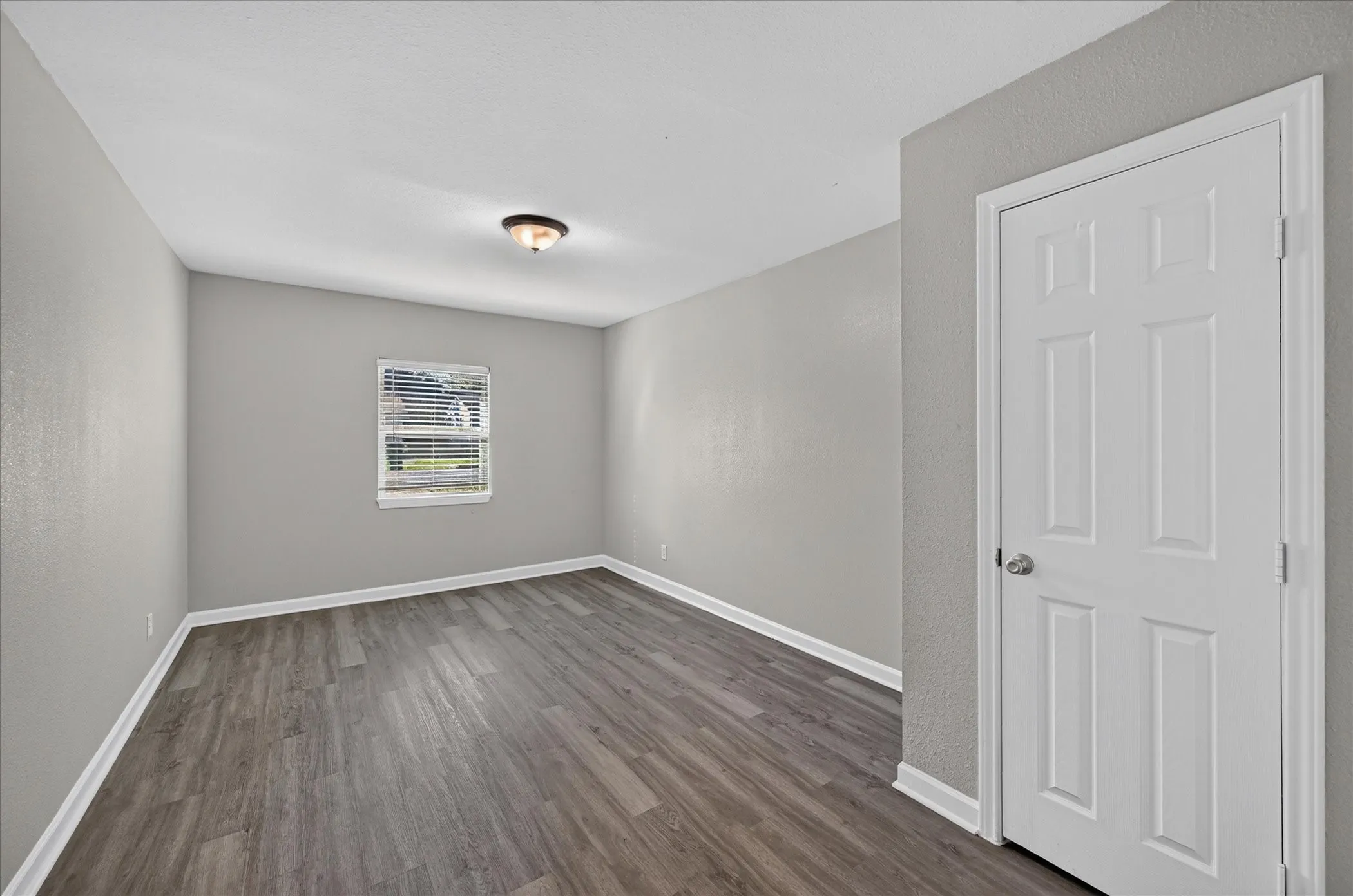 Single Family Residence For Sale in Tarrant County , 3921 Dana Drive, Haltom City, Texas 76117, 4 Bedroom, 3 Bathroom, Garage spaces, 994 Sqft, built in 1959, mls#21408935, Real Estate Agent in Haltom City, Homes For Sale in Tarrant county, Homes For Sale in Haltom City, Realtor in Haltom City Texas, Real Estate Brokerage Independent Realty Texas, Luminita Cordes Realtor