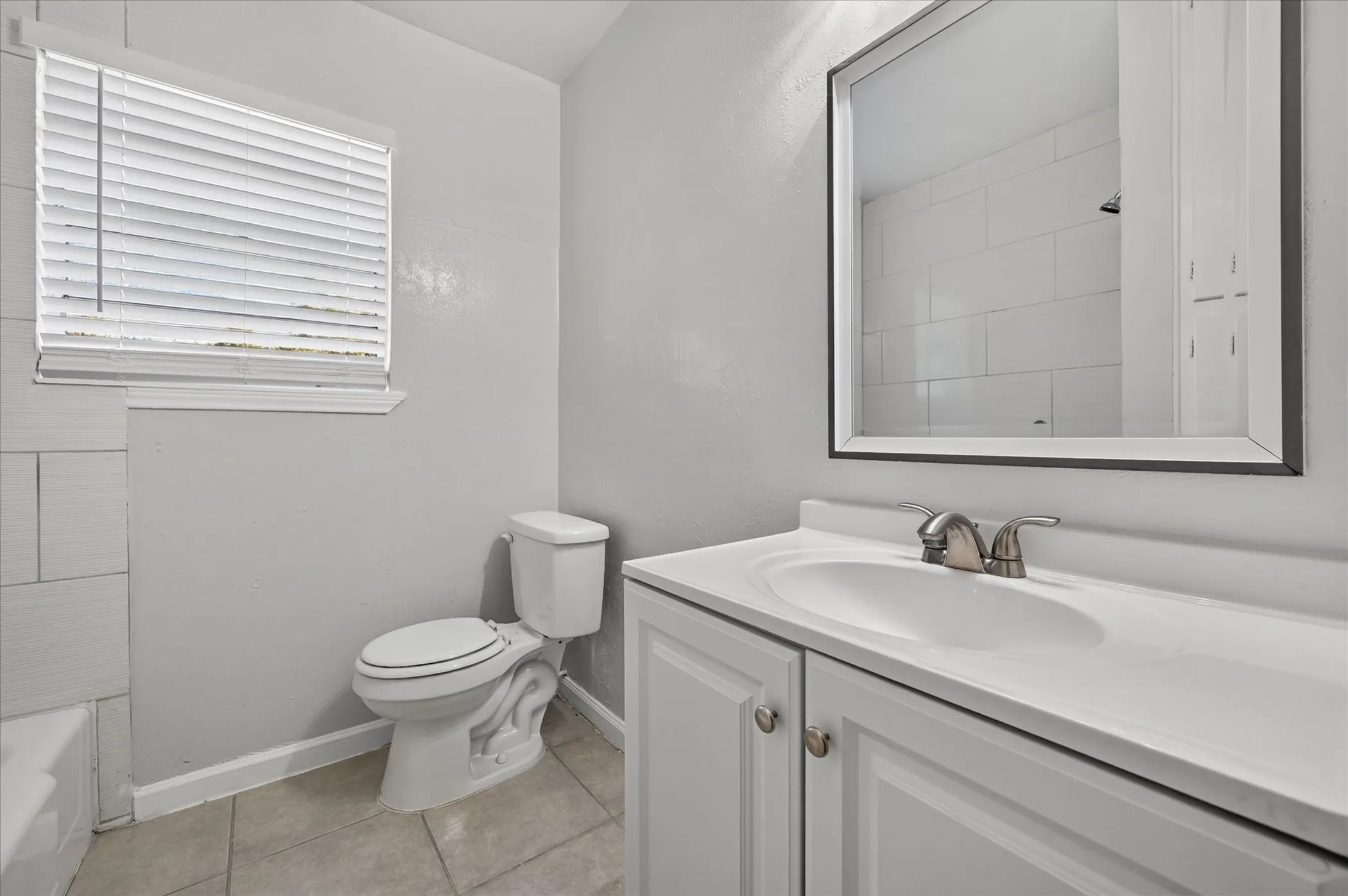 Single Family Residence For Sale in Tarrant County , 3921 Dana Drive, Haltom City, Texas 76117, 4 Bedroom, 3 Bathroom, Garage spaces, 994 Sqft, built in 1959, mls#21408935, Real Estate Agent in Haltom City, Homes For Sale in Tarrant county, Homes For Sale in Haltom City, Realtor in Haltom City Texas, Real Estate Brokerage Independent Realty Texas, Luminita Cordes Realtor