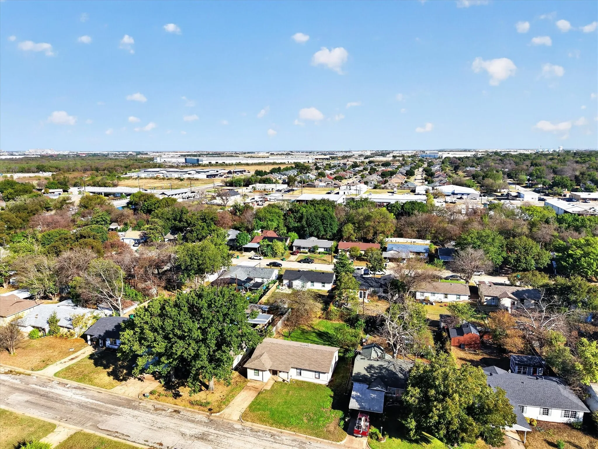 Single Family Residence For Sale in Tarrant County , 3921 Dana Drive, Haltom City, Texas 76117, 4 Bedroom, 3 Bathroom, Garage spaces, 994 Sqft, built in 1959, mls#21408935, Real Estate Agent in Haltom City, Homes For Sale in Tarrant county, Homes For Sale in Haltom City, Realtor in Haltom City Texas, Real Estate Brokerage Independent Realty Texas, Luminita Cordes Realtor