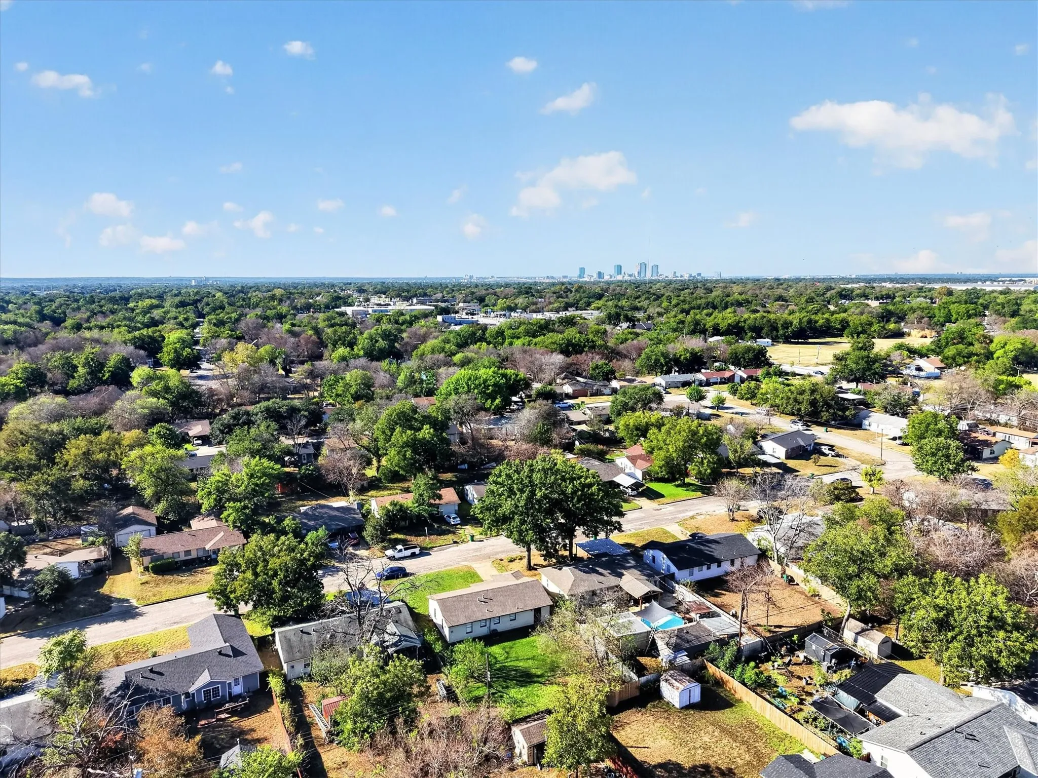 Single Family Residence For Sale in Tarrant County , 3921 Dana Drive, Haltom City, Texas 76117, 4 Bedroom, 3 Bathroom, Garage spaces, 994 Sqft, built in 1959, mls#21408935, Real Estate Agent in Haltom City, Homes For Sale in Tarrant county, Homes For Sale in Haltom City, Realtor in Haltom City Texas, Real Estate Brokerage Independent Realty Texas, Luminita Cordes Realtor
