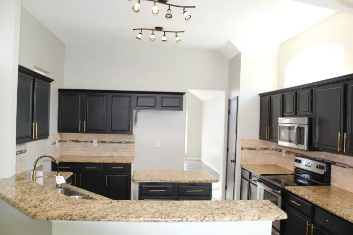 Single Family Residence For Sale in Tarrant County , 6705 Northland Drive, Fort Worth, Texas 76137, 4 Bedroom, 2 Bathroom, 2 Garage spaces, 2,101 Sqft, built in 1999, mls#21408942, Real Estate Agent in Fort Worth, Homes For Sale in Tarrant county, Homes For Sale in Fort Worth, Realtor in Fort Worth Texas, Real Estate Brokerage Independent Realty Texas, Luminita Cordes Realtor