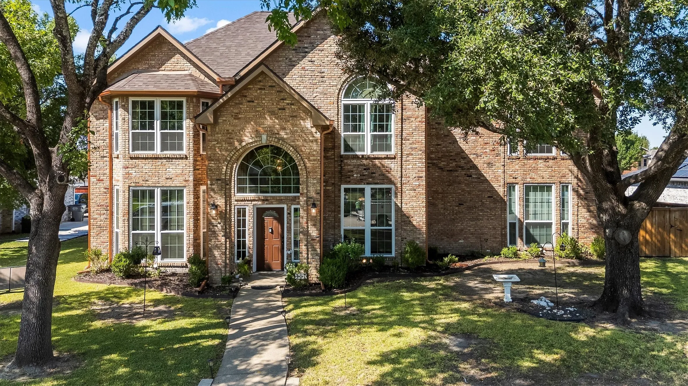 Single Family Residence For Sale in Collin County , 407 Grant Drive, Wylie, Texas 75098, 4 Bedroom, 3 Bathroom, 2 Garage spaces, 2,351 Sqft, built in 1989, mls#21408530, Real Estate Agent in Wylie, Homes For Sale in Collin county, Homes For Sale in Wylie, Realtor in Wylie Texas, Real Estate Brokerage Independent Realty Texas, Luminita Cordes Realtor