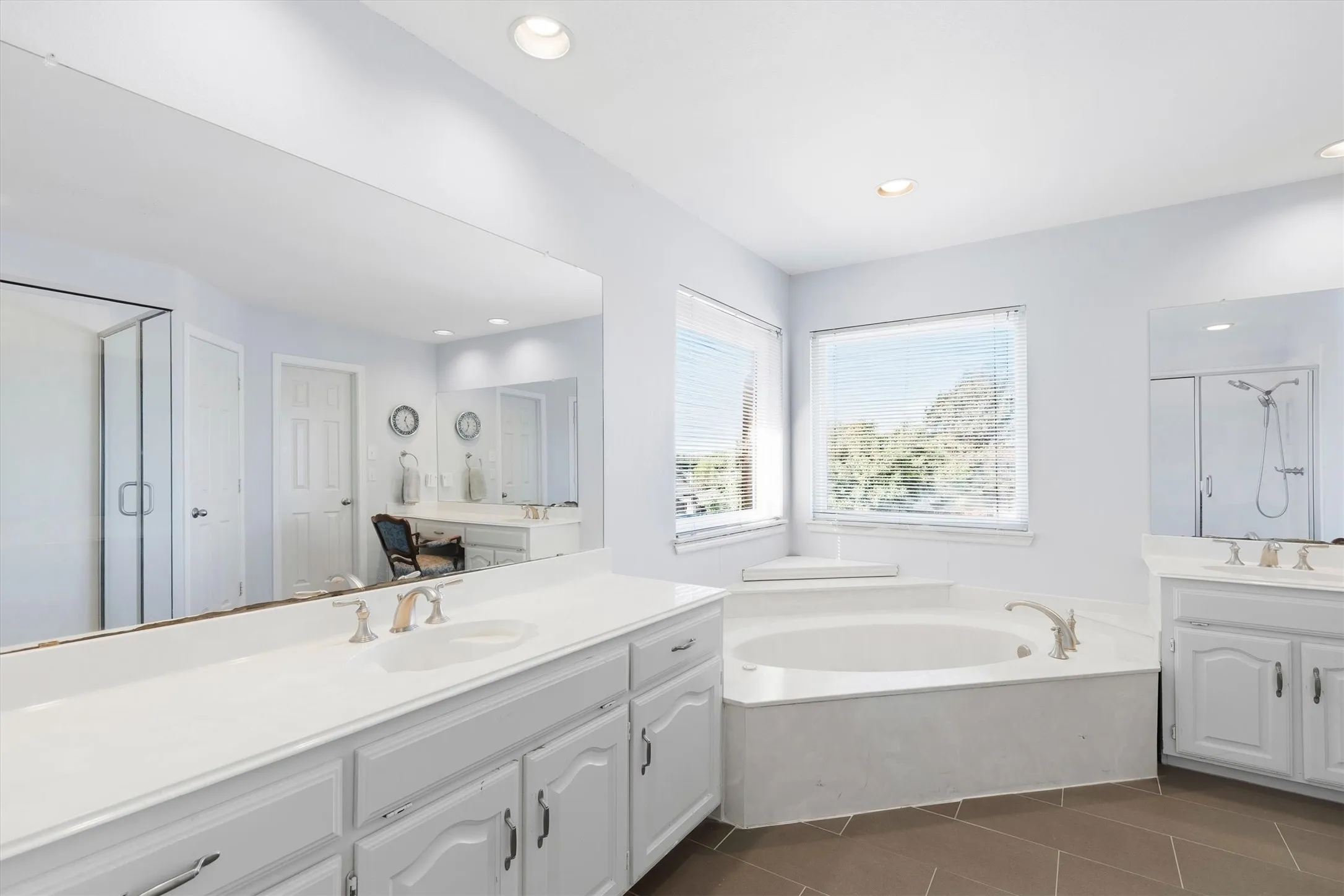 Single Family Residence For Sale in Collin County , 407 Grant Drive, Wylie, Texas 75098, 4 Bedroom, 3 Bathroom, 2 Garage spaces, 2,351 Sqft, built in 1989, mls#21408530, Real Estate Agent in Wylie, Homes For Sale in Collin county, Homes For Sale in Wylie, Realtor in Wylie Texas, Real Estate Brokerage Independent Realty Texas, Luminita Cordes Realtor