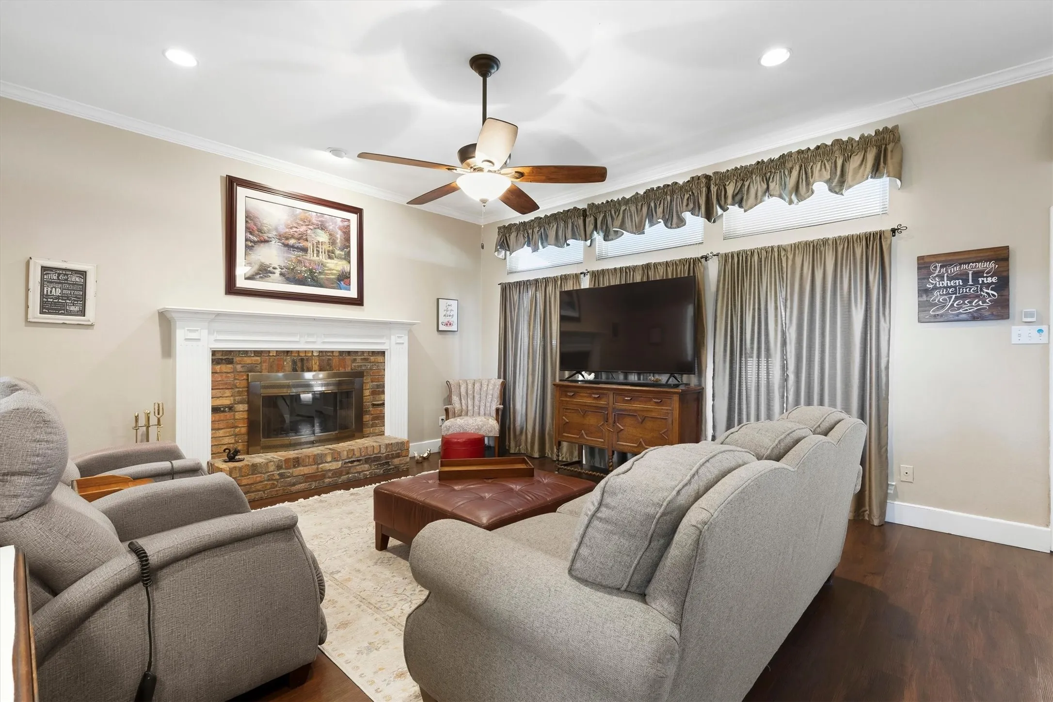 w/fireplace
