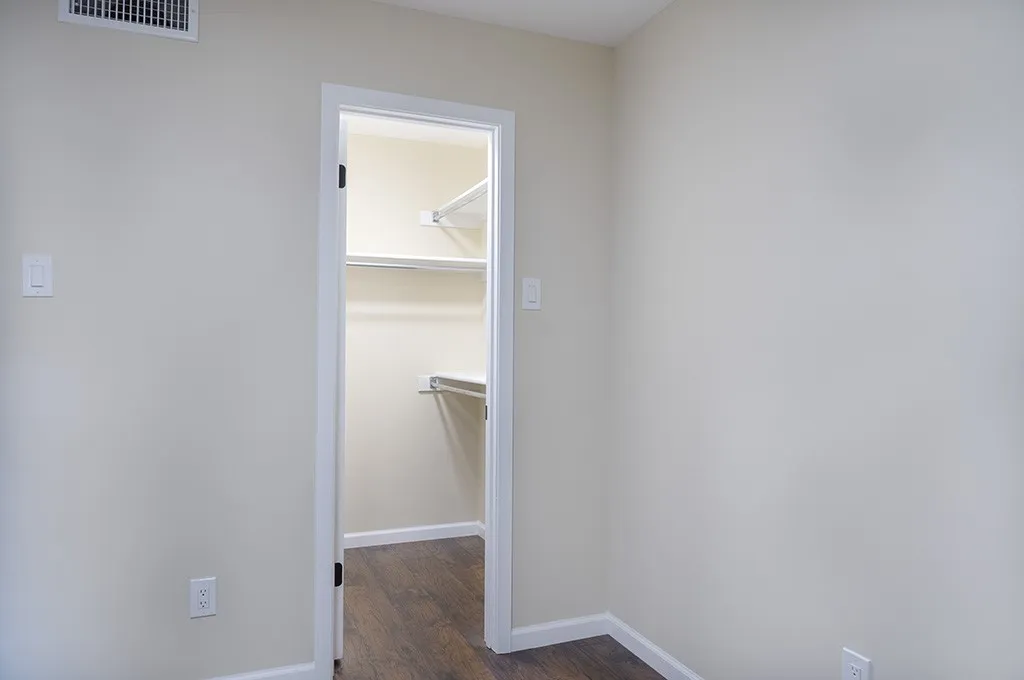 Condominium For Rent in Collin County , 18333 Roehampton Drive 417, Dallas, Texas 75252, 1 Bedroom, 1 Bathroom, Garage spaces, 448 Sqft, built in 1985, mls#21408946, Real Estate Agent in Dallas, Homes For Rent in Collin county, Homes For Rent in Dallas, Realtor in Dallas Texas, Real Estate Brokerage Independent Realty Texas, Luminita Cordes Realtor