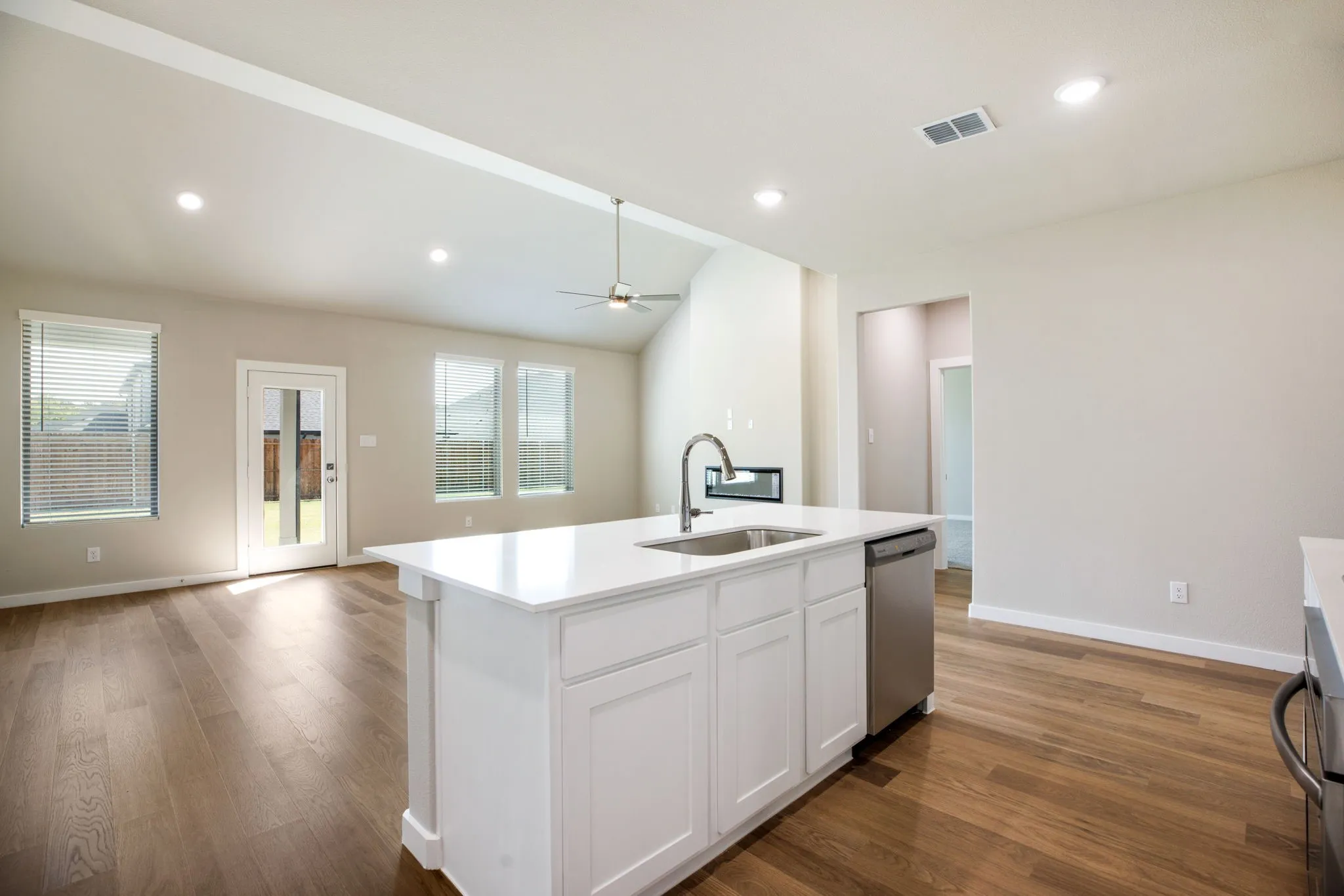Single Family Residence For Rent in Collin County , 3711 Turpin Drive, Princeton, Texas 75071, 5 Bedroom, 4 Bathroom, 3 Garage spaces, 2,937 Sqft, built in 2026, mls#21408948, Real Estate Agent in Princeton, Homes For Rent in Collin county, Homes For Rent in Princeton, Realtor in Princeton Texas, Real Estate Brokerage Independent Realty Texas, Luminita Cordes Realtor