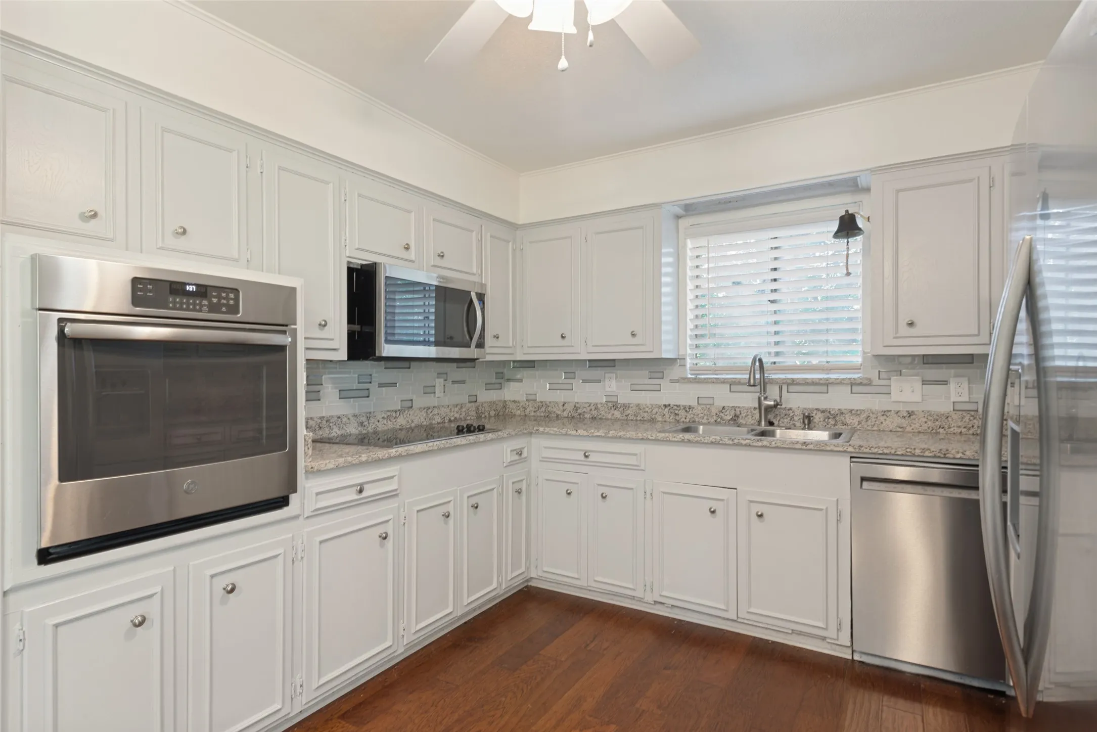 Single Family Residence For Sale in Kaufman County , 814 S Bois D Arc Street, Forney, Texas 75126, 4 Bedroom, 2 Bathroom, 2 Garage spaces, 1,840 Sqft, built in 1976, mls#21405924, Real Estate Agent in Forney, Homes For Sale in Kaufman county, Homes For Sale in Forney, Realtor in Forney Texas, Real Estate Brokerage Independent Realty Texas, Luminita Cordes Realtor