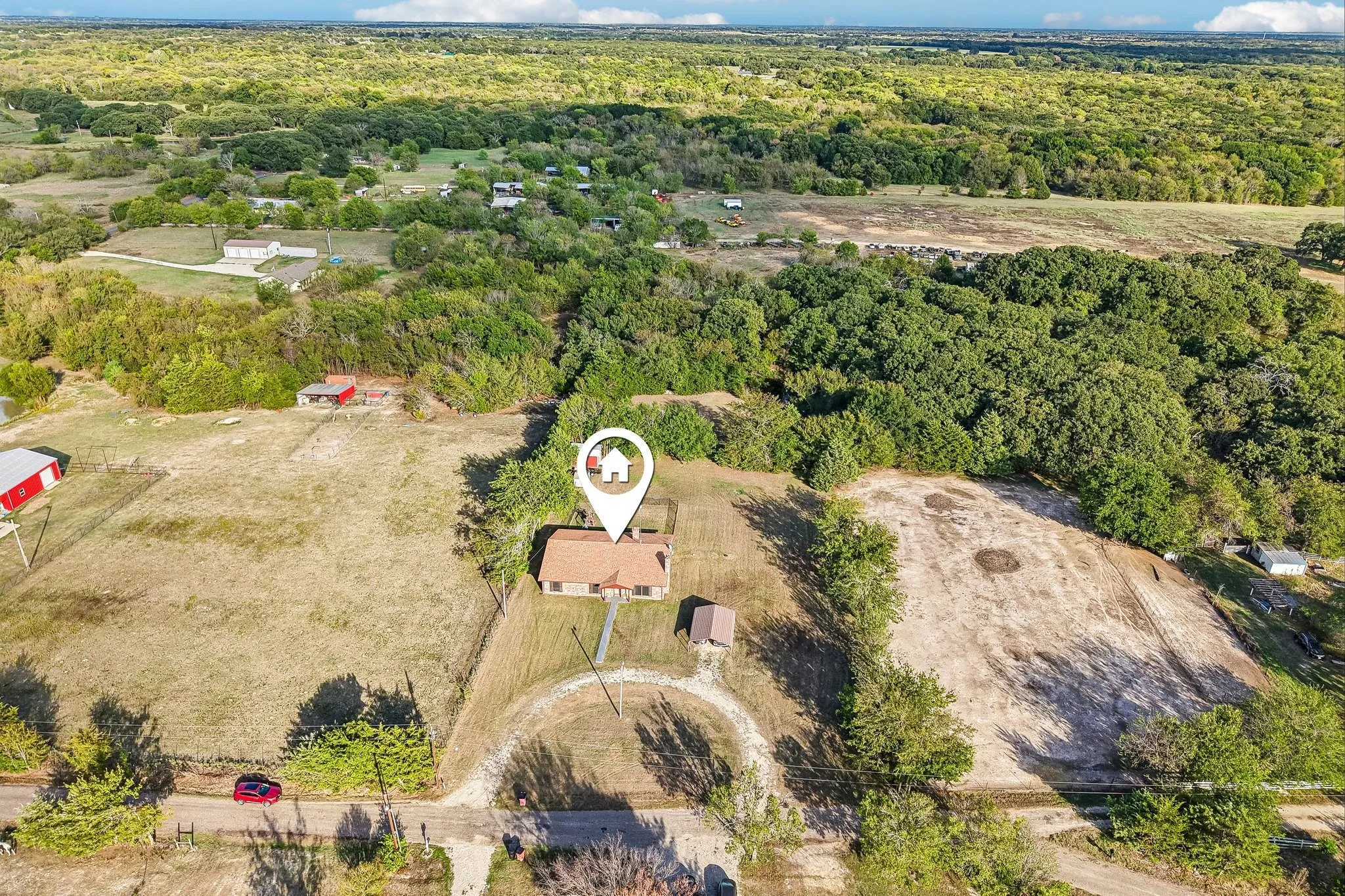 Single Family Residence For Sale in Hunt County , 779 County Road 4123, Greenville, Texas 75401, 4 Bedroom, 2 Bathroom, Garage spaces, 2,408 Sqft, built in 1970, mls#21408952, Real Estate Agent in Greenville, Homes For Sale in Hunt county, Homes For Sale in Greenville, Realtor in Greenville Texas, Real Estate Brokerage Independent Realty Texas, Luminita Cordes Realtor