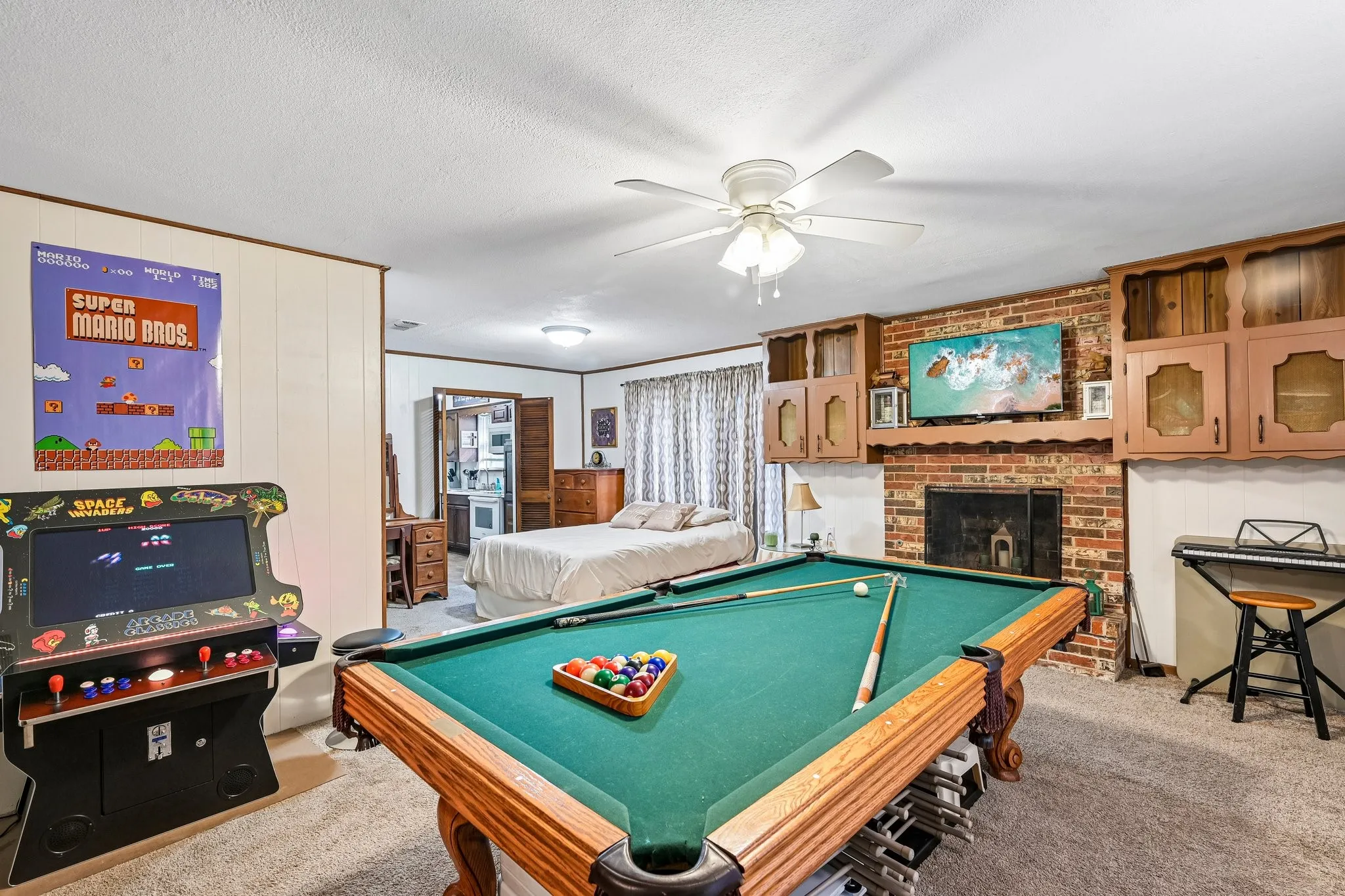 Single Family Residence For Sale in Hunt County , 779 County Road 4123, Greenville, Texas 75401, 4 Bedroom, 2 Bathroom, Garage spaces, 2,408 Sqft, built in 1970, mls#21408952, Real Estate Agent in Greenville, Homes For Sale in Hunt county, Homes For Sale in Greenville, Realtor in Greenville Texas, Real Estate Brokerage Independent Realty Texas, Luminita Cordes Realtor