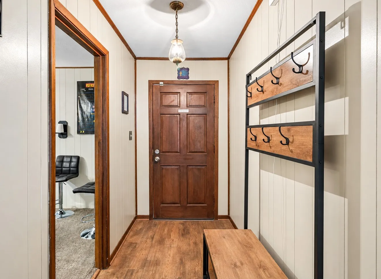 Single Family Residence For Sale in Hunt County , 779 County Road 4123, Greenville, Texas 75401, 4 Bedroom, 2 Bathroom, Garage spaces, 2,408 Sqft, built in 1970, mls#21408952, Real Estate Agent in Greenville, Homes For Sale in Hunt county, Homes For Sale in Greenville, Realtor in Greenville Texas, Real Estate Brokerage Independent Realty Texas, Luminita Cordes Realtor