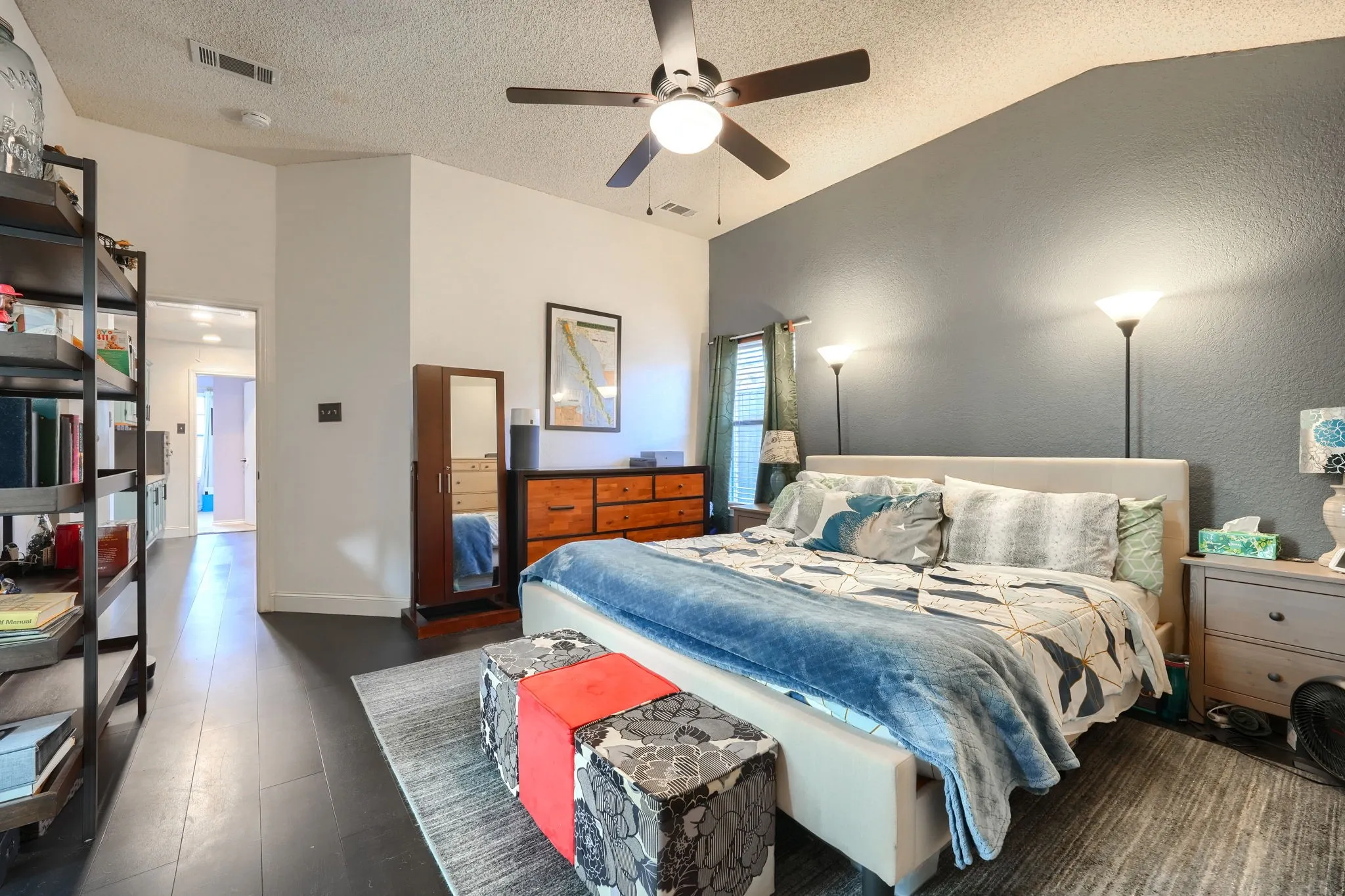 Single Family Residence For Sale in Dallas County , 322 Allegheny Trail Lane, Garland, Texas 75043, 4 Bedroom, 2 Bathroom, 2 Garage spaces, 2,567 Sqft, built in 1985, mls#21407511, Real Estate Agent in Garland, Homes For Sale in Dallas county, Homes For Sale in Garland, Realtor in Garland Texas, Real Estate Brokerage Independent Realty Texas, Luminita Cordes Realtor