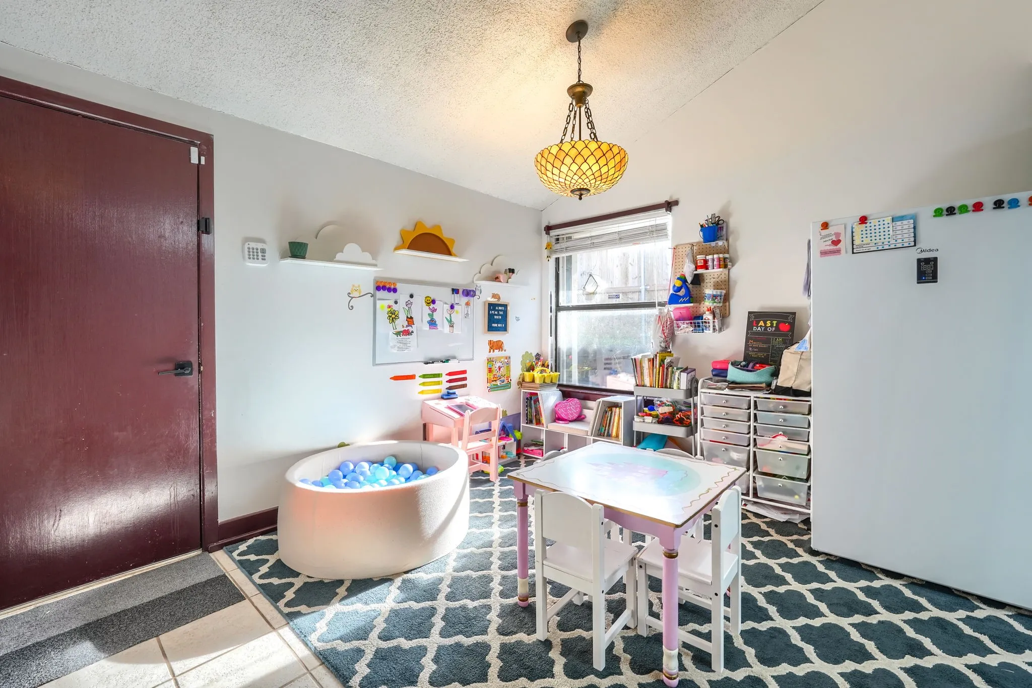 Single Family Residence For Sale in Dallas County , 322 Allegheny Trail Lane, Garland, Texas 75043, 4 Bedroom, 2 Bathroom, 2 Garage spaces, 2,567 Sqft, built in 1985, mls#21407511, Real Estate Agent in Garland, Homes For Sale in Dallas county, Homes For Sale in Garland, Realtor in Garland Texas, Real Estate Brokerage Independent Realty Texas, Luminita Cordes Realtor