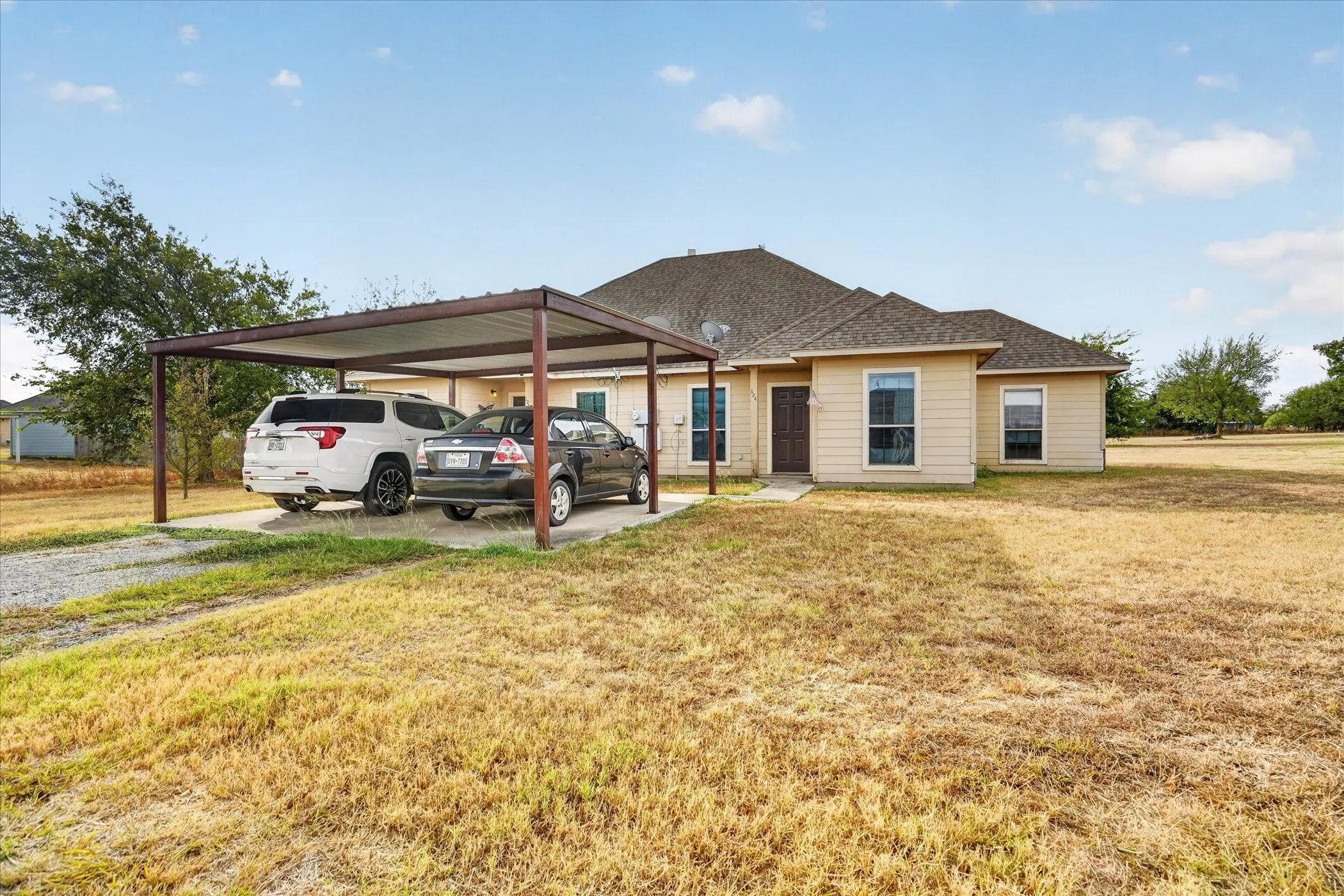 Duplex For Sale in Parker County , 124 Collett Court, Weatherford, Texas 76088, 6 Bedroom, 4 Bathroom, Garage spaces, 0 Sqft, built in 2007, mls#21408953, Real Estate Agent in Weatherford, Homes For Sale in Parker county, Homes For Sale in Weatherford, Realtor in Weatherford Texas, Real Estate Brokerage Independent Realty Texas, Luminita Cordes Realtor