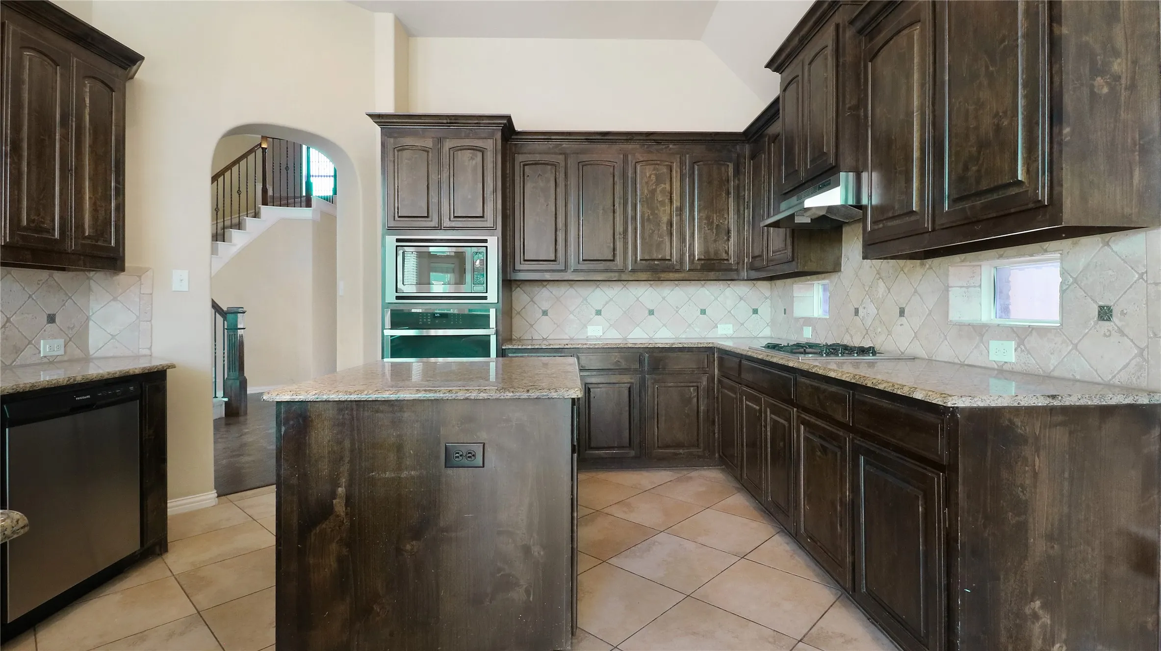 Single Family Residence For Sale in Denton County , 2224 Hideaway Pointe Drive, Little Elm, Texas 75068, 5 Bedroom, 5 Bathroom, 3 Garage spaces, 3,882 Sqft, built in 2012, mls#21408964, Real Estate Agent in Little Elm, Homes For Sale in Denton county, Homes For Sale in Little Elm, Realtor in Little Elm Texas, Real Estate Brokerage Independent Realty Texas, Luminita Cordes Realtor
