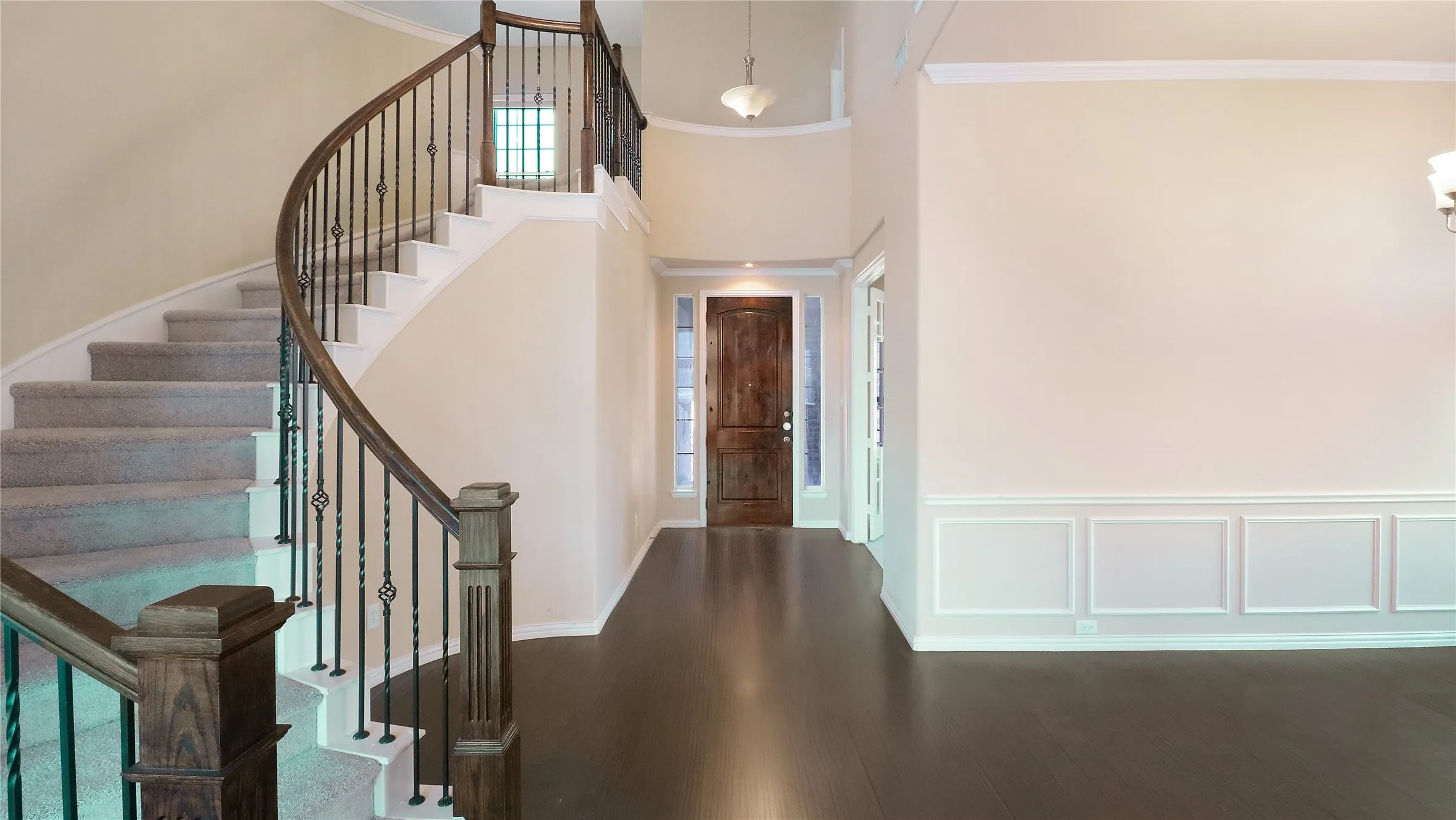 Single Family Residence For Sale in Denton County , 2224 Hideaway Pointe Drive, Little Elm, Texas 75068, 5 Bedroom, 5 Bathroom, 3 Garage spaces, 3,882 Sqft, built in 2012, mls#21408964, Real Estate Agent in Little Elm, Homes For Sale in Denton county, Homes For Sale in Little Elm, Realtor in Little Elm Texas, Real Estate Brokerage Independent Realty Texas, Luminita Cordes Realtor