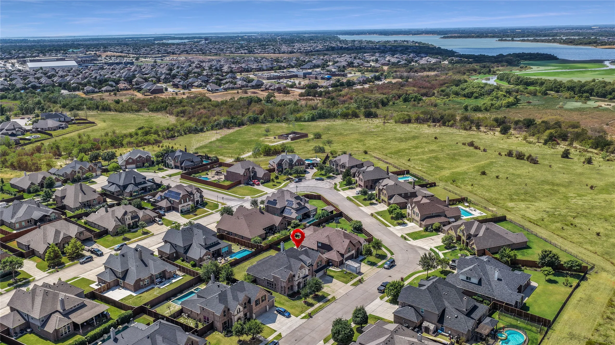 Single Family Residence For Sale in Denton County , 2224 Hideaway Pointe Drive, Little Elm, Texas 75068, 5 Bedroom, 5 Bathroom, 3 Garage spaces, 3,882 Sqft, built in 2012, mls#21408964, Real Estate Agent in Little Elm, Homes For Sale in Denton county, Homes For Sale in Little Elm, Realtor in Little Elm Texas, Real Estate Brokerage Independent Realty Texas, Luminita Cordes Realtor